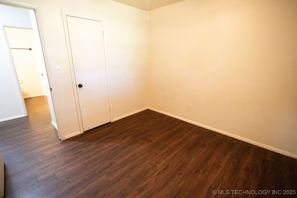 509 N Village Place Property Photo 38