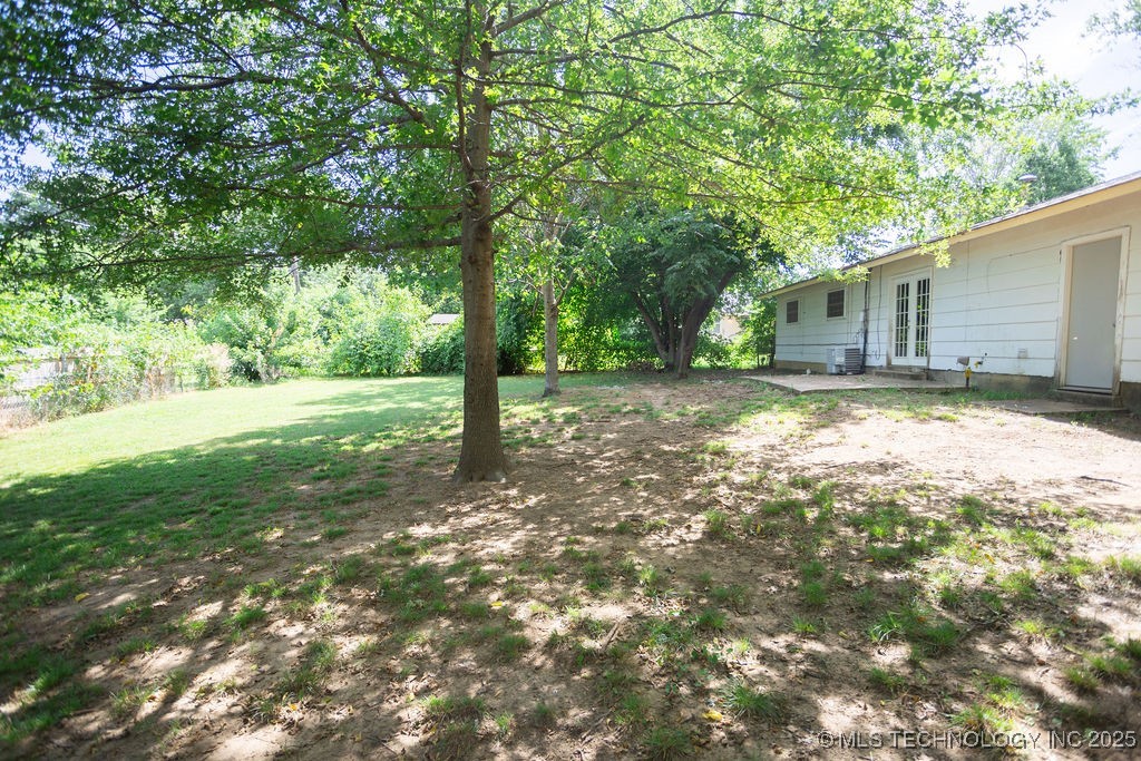 509 N Village Place Property Photo 41