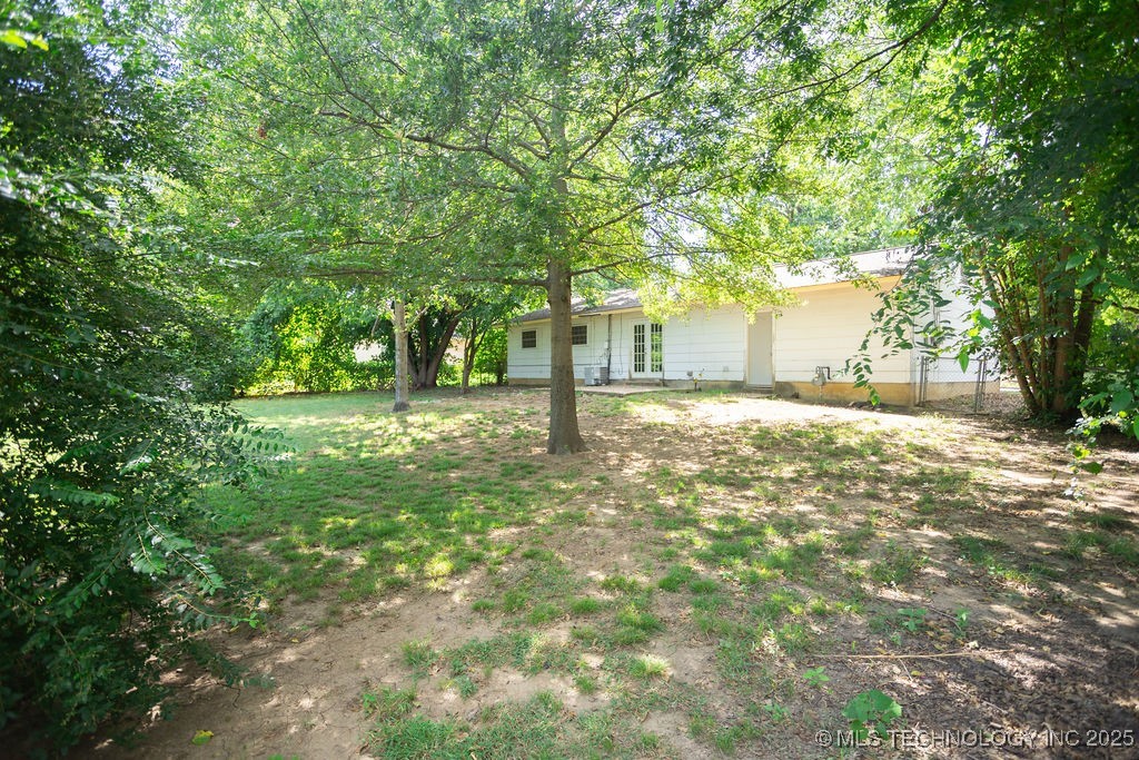 509 N Village Place Property Photo 42