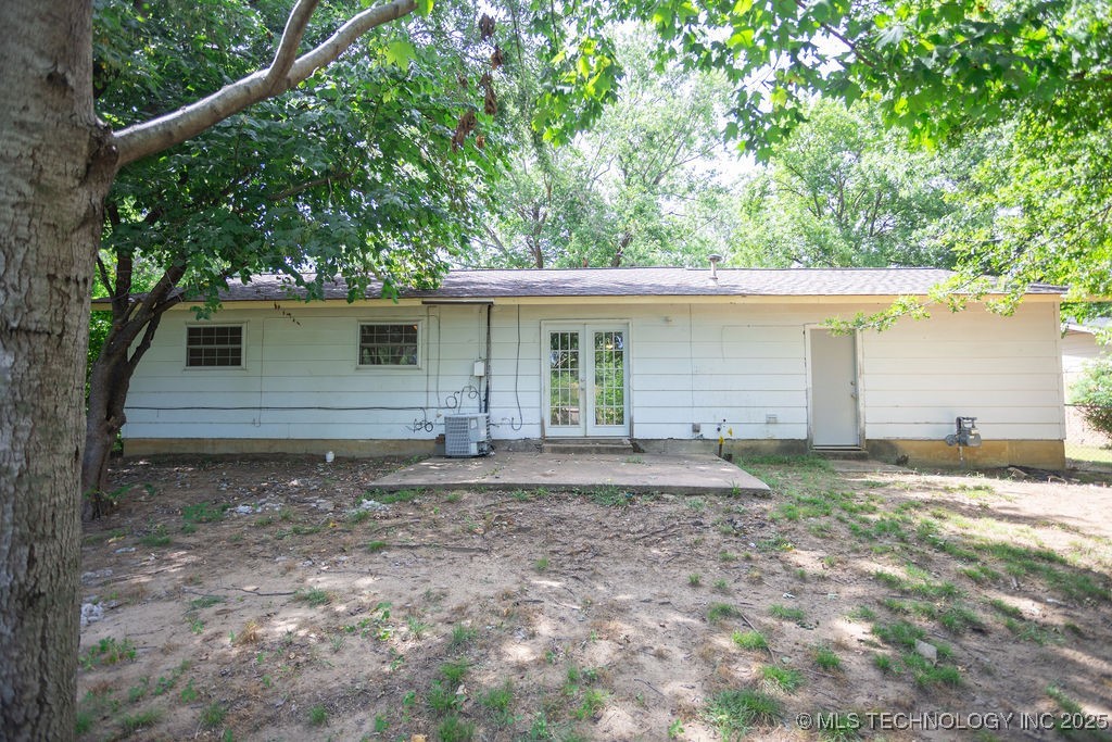509 N Village Place Property Photo 46