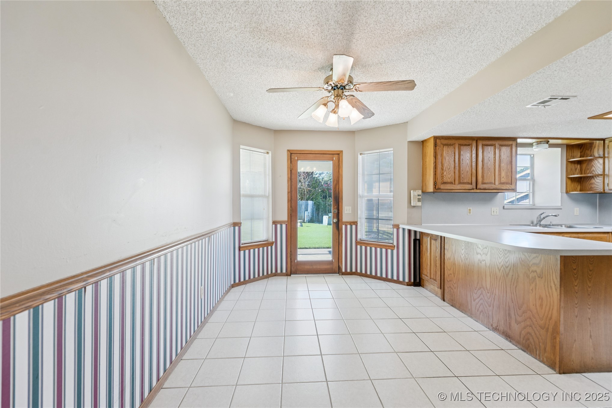 2525 W Ithica Street Property Photo 6