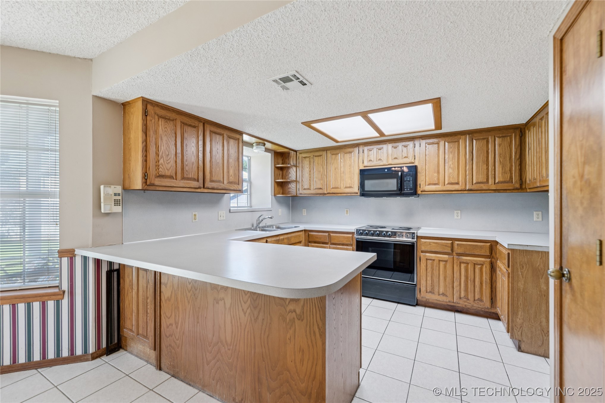2525 W Ithica Street Property Photo 7