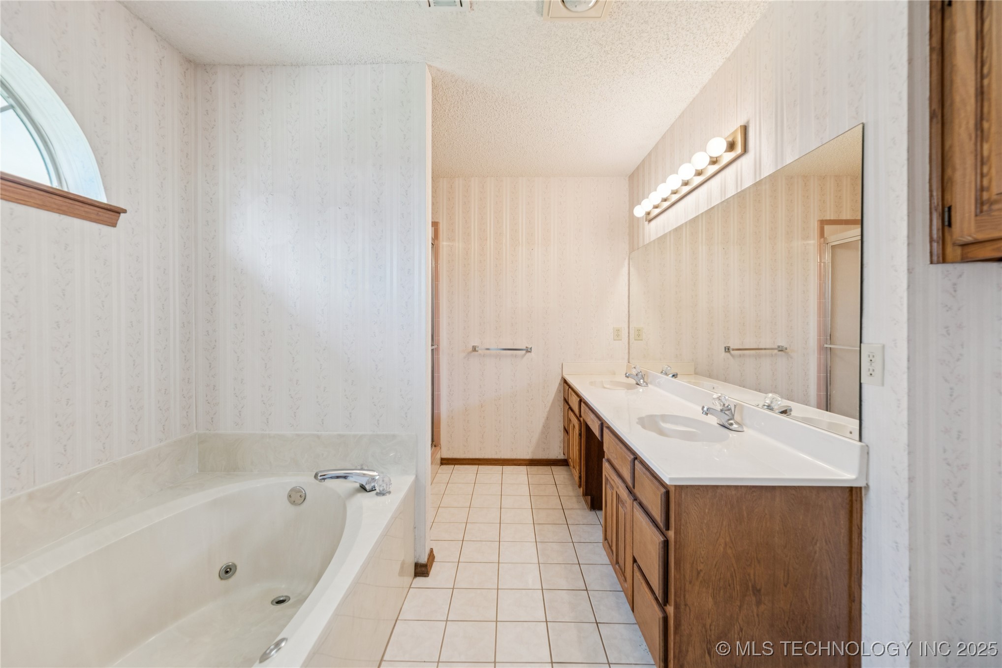 2525 W Ithica Street Property Photo 15