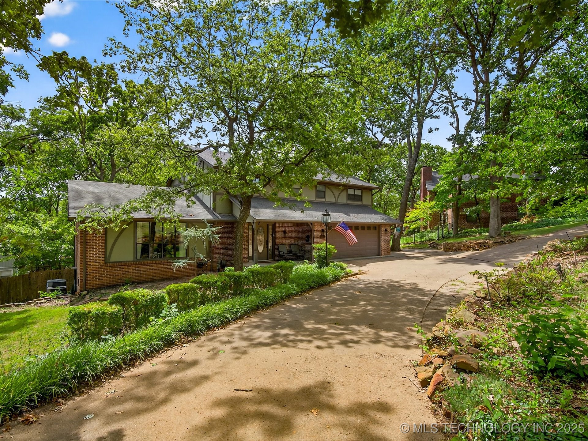 1311 Evergreen Drive Property Photo 1