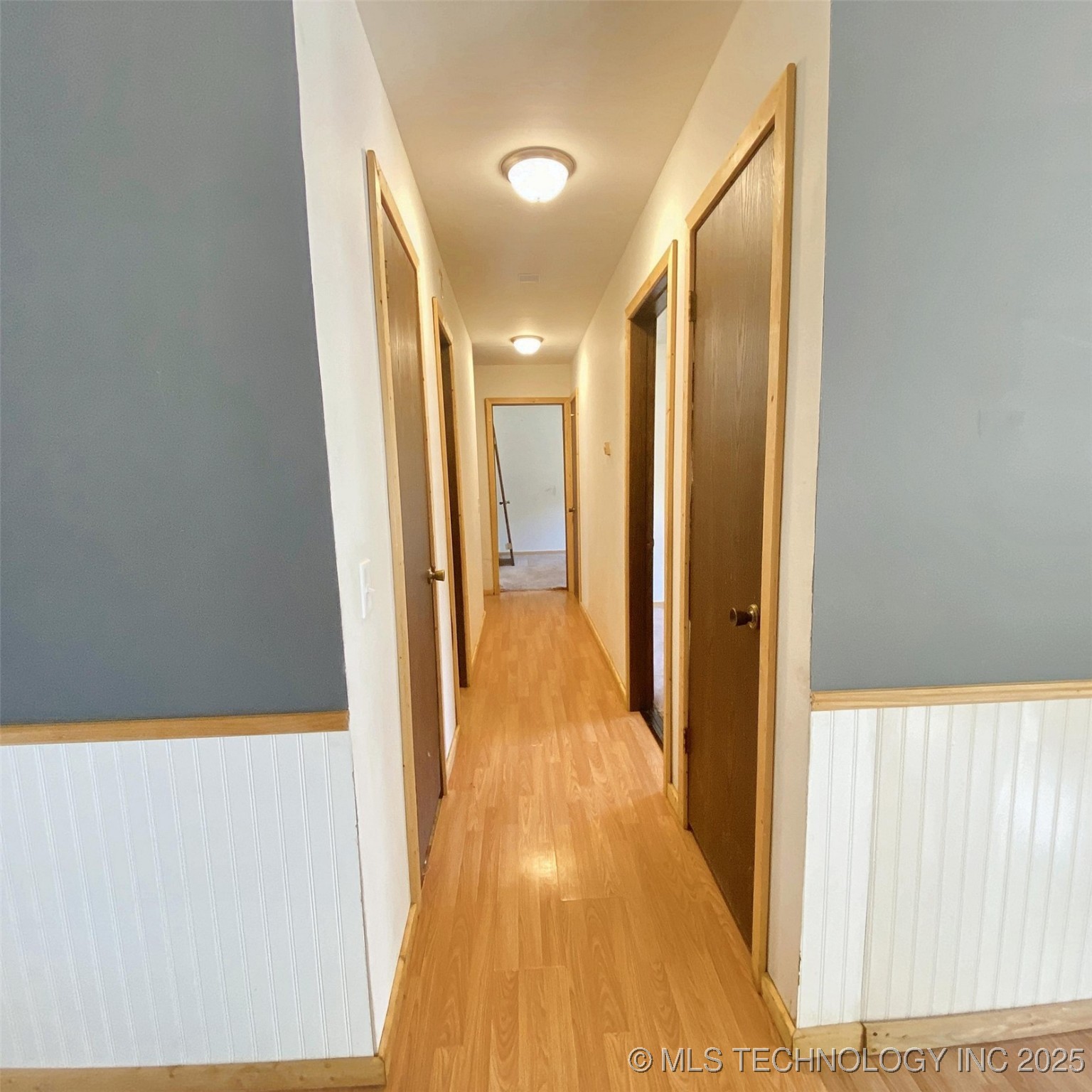 1648 Louise Street Property Photo 9