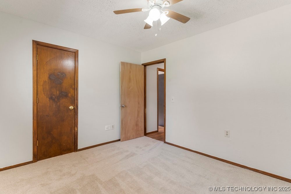 12007 E 88th Place N Property Photo 31