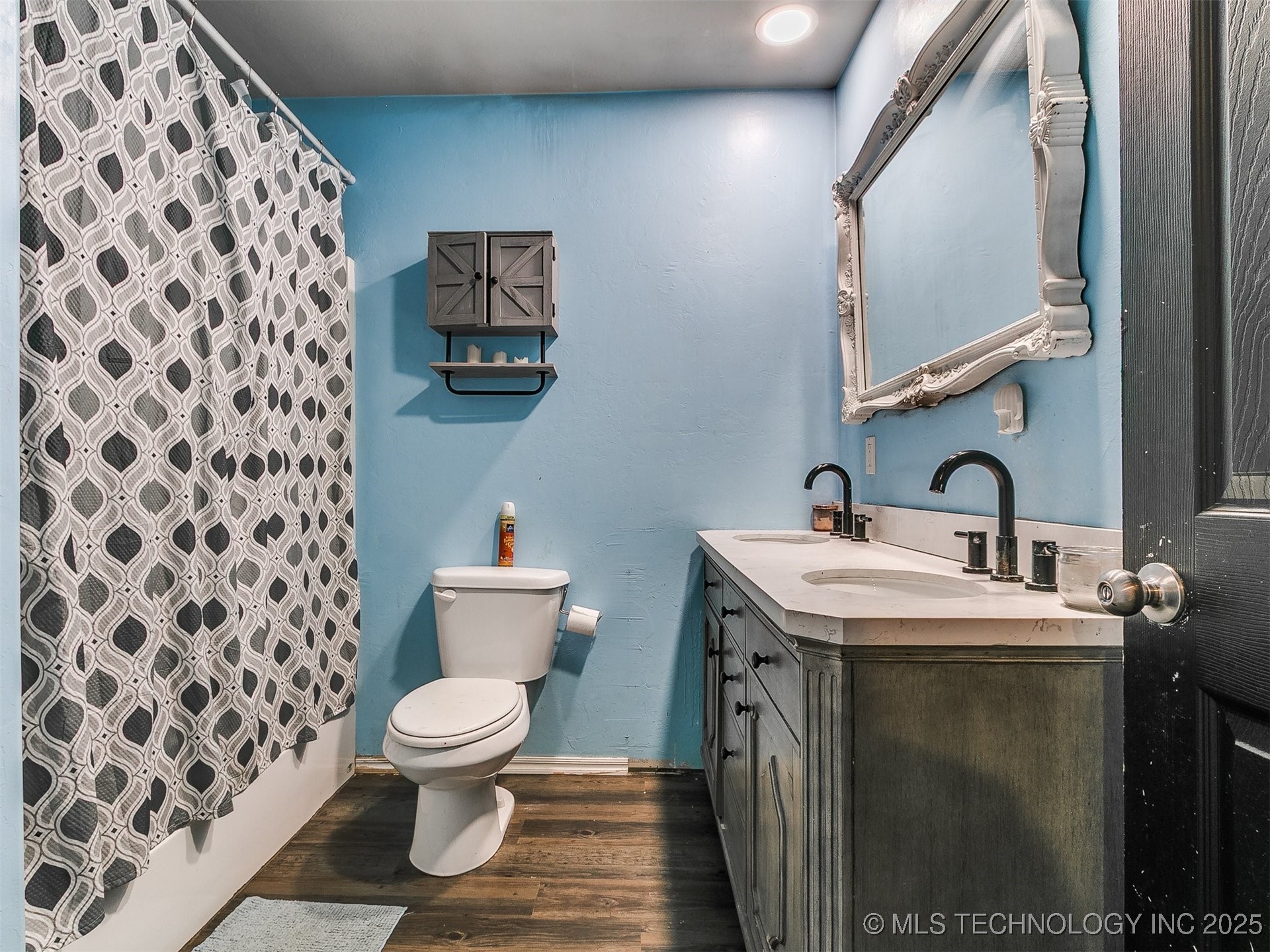 420 Ne 17th Place Property Photo 14