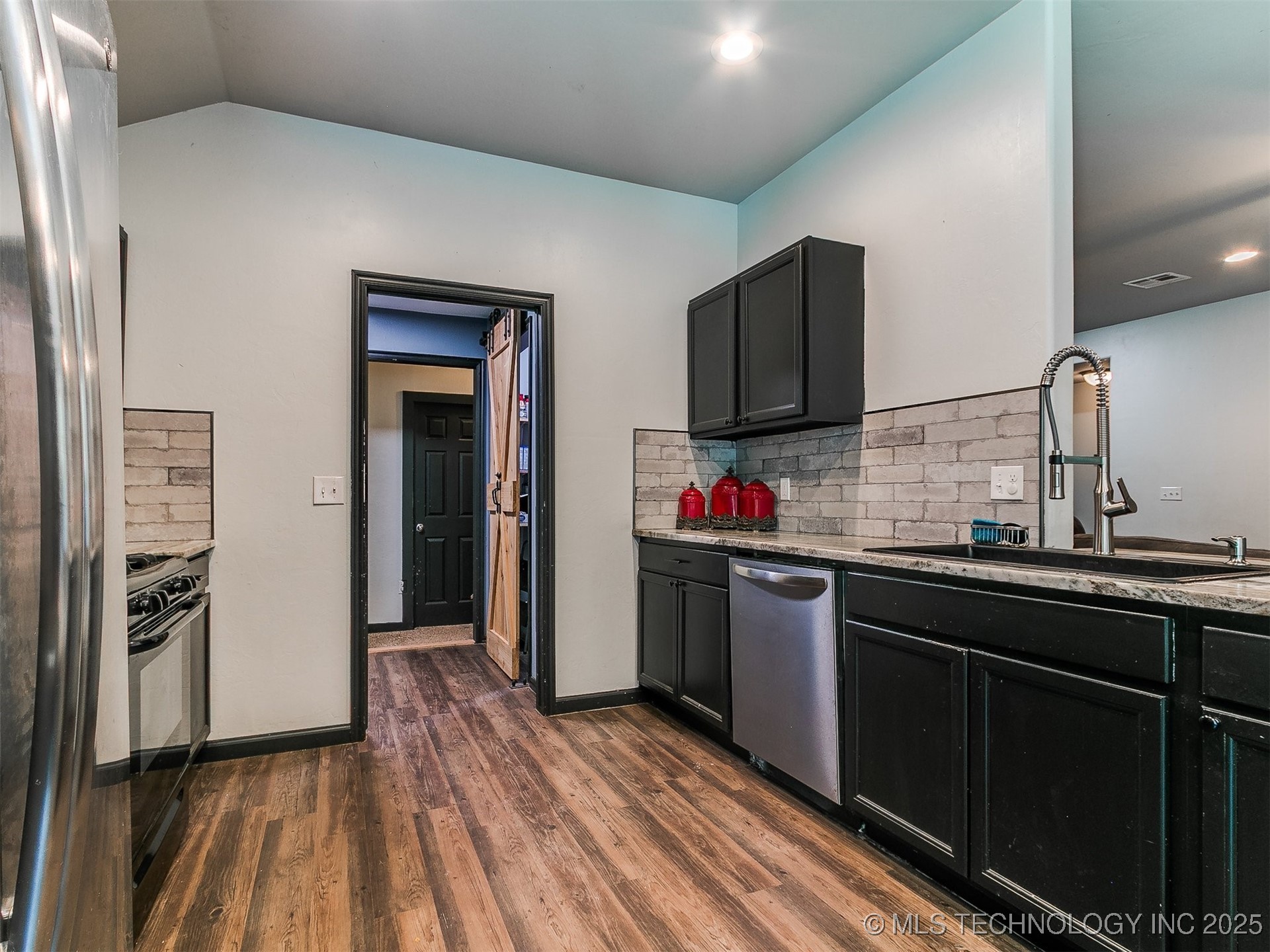420 Ne 17th Place Property Photo 37