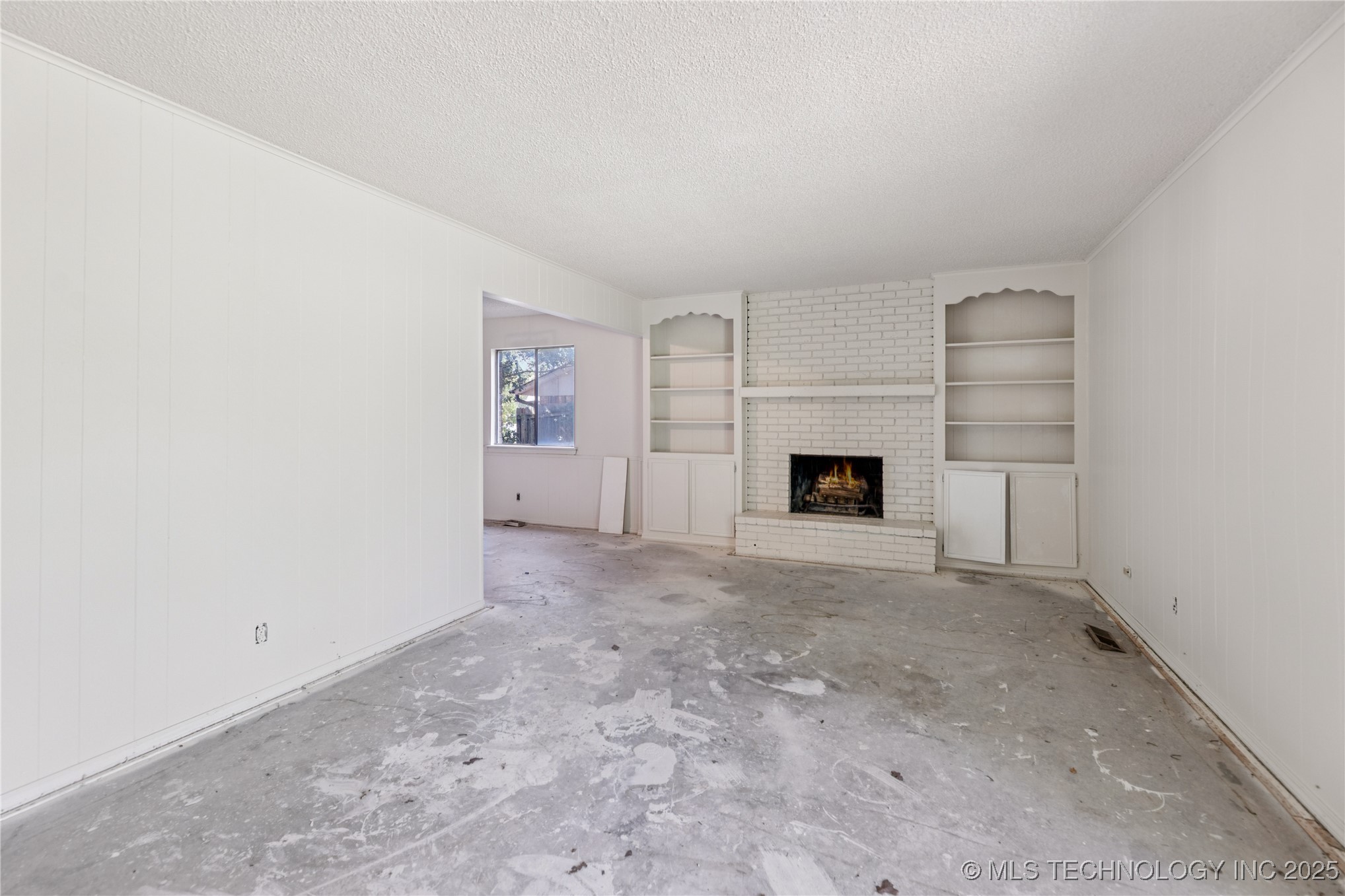 1122 S Division Street Property Photo 3