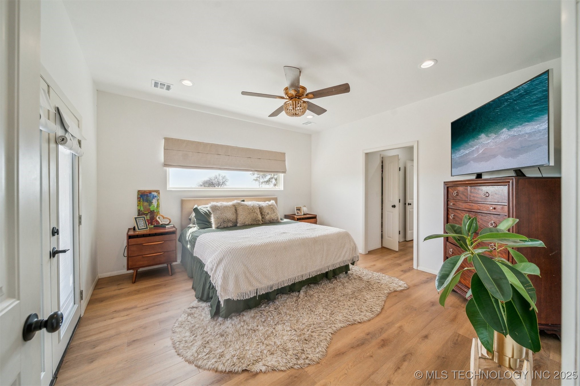 7482 N 439 Property Photo 6