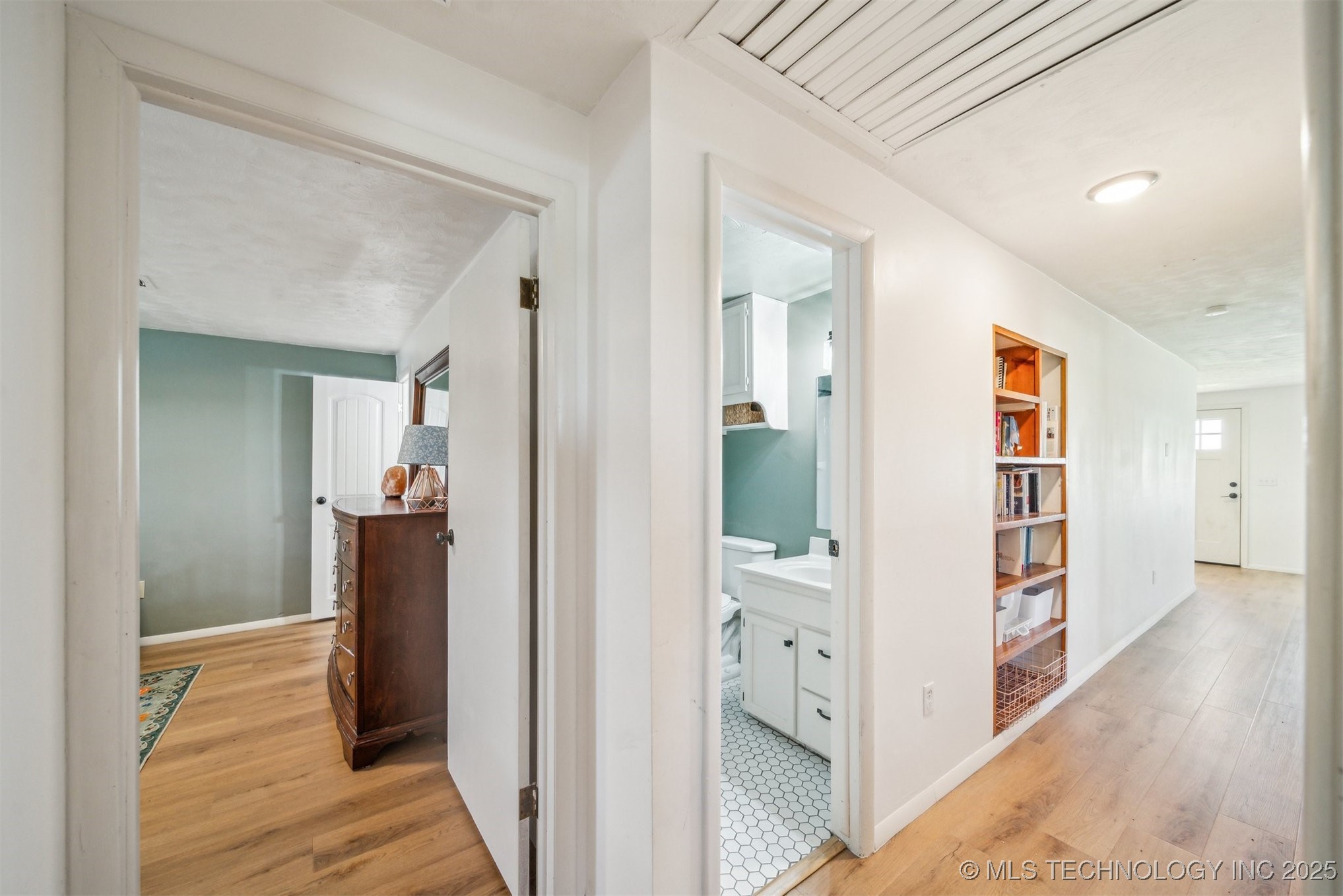 7482 N 439 Property Photo 10