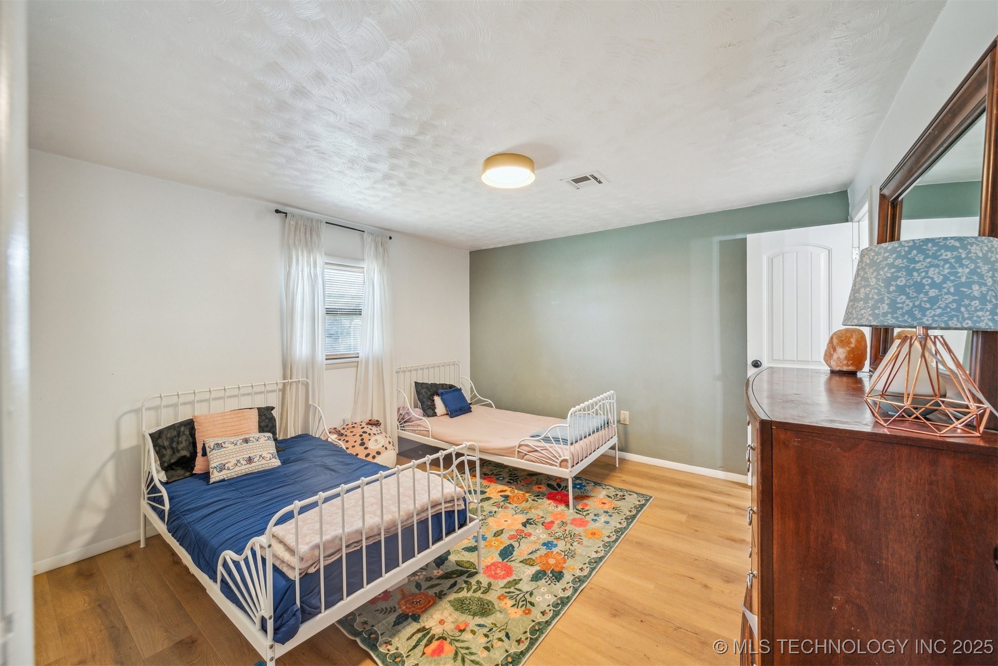 7482 N 439 Property Photo 14