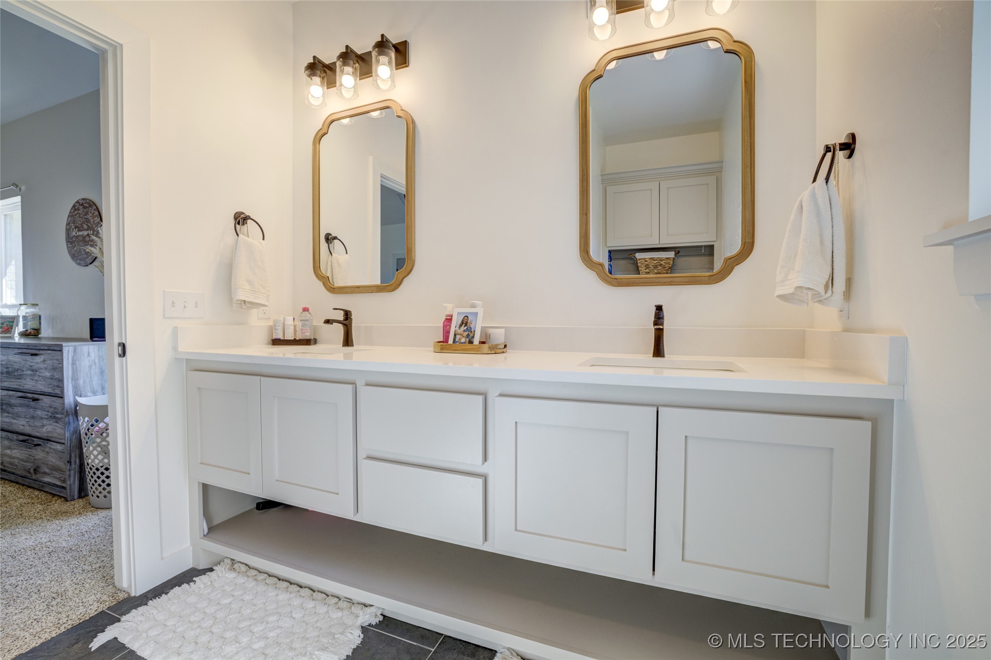 308 W Kerby Avenue Property Photo 29