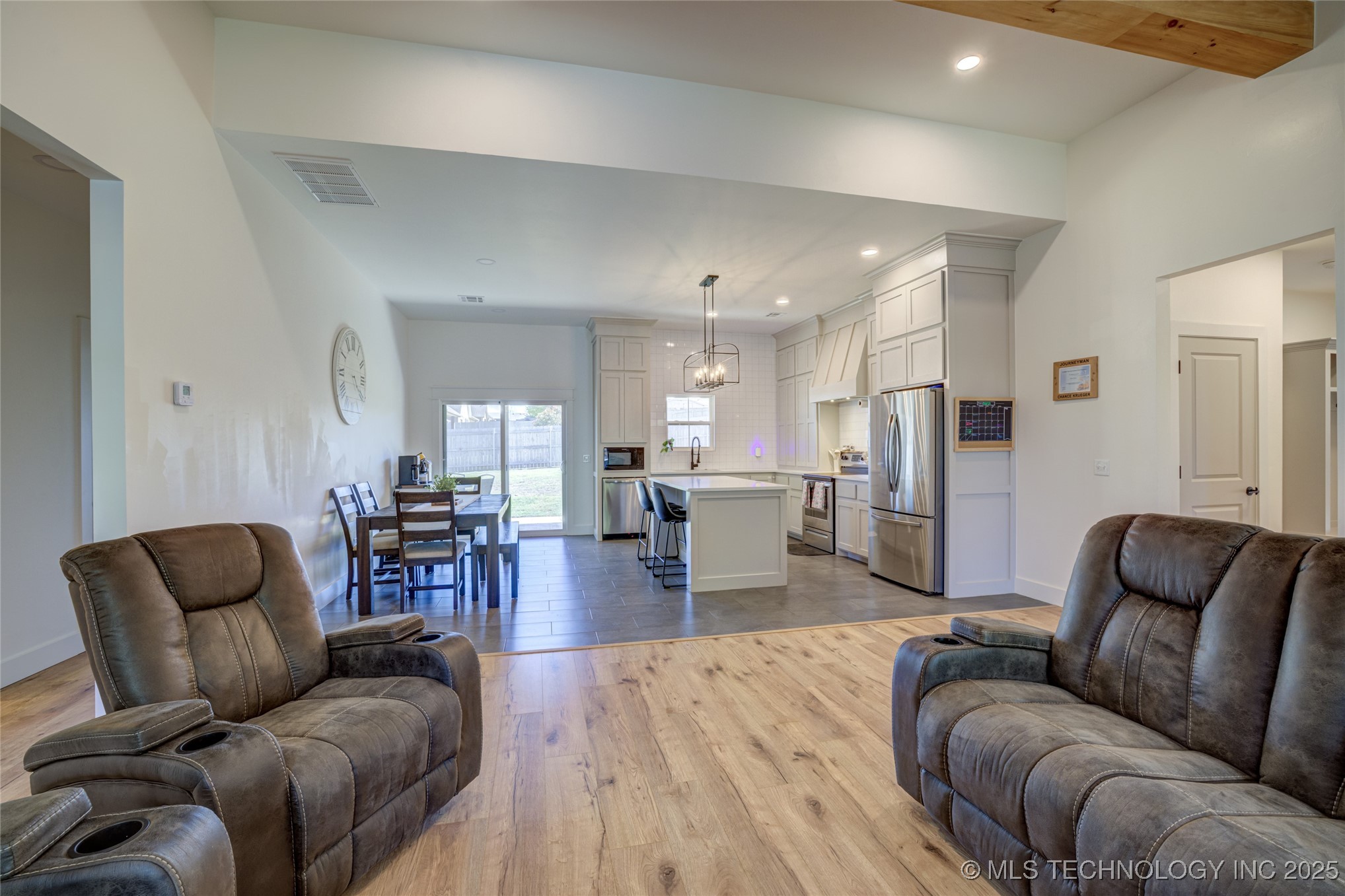 308 W Kerby Avenue Property Photo 32