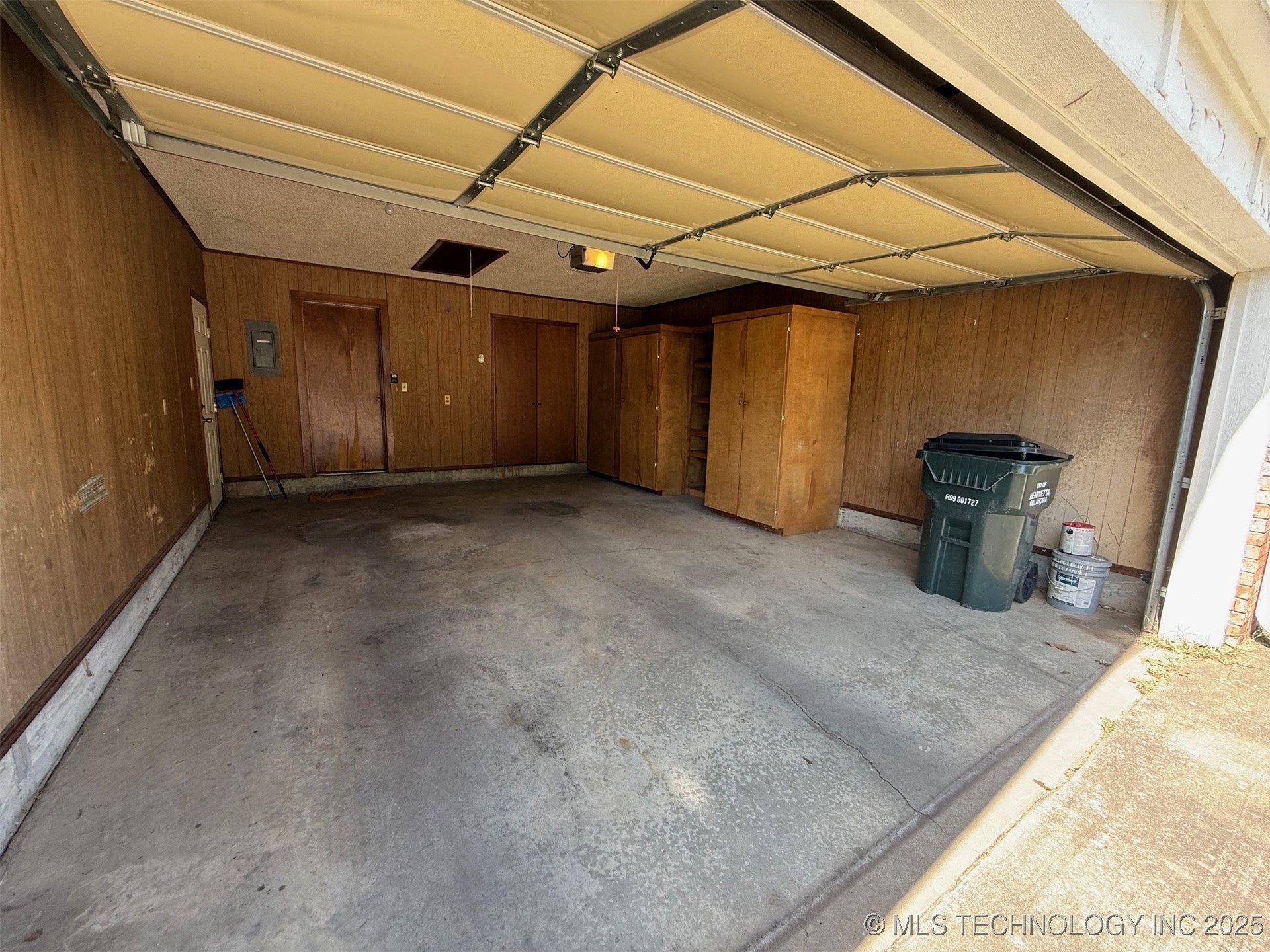 1511 Oakwood Drive Property Photo 18