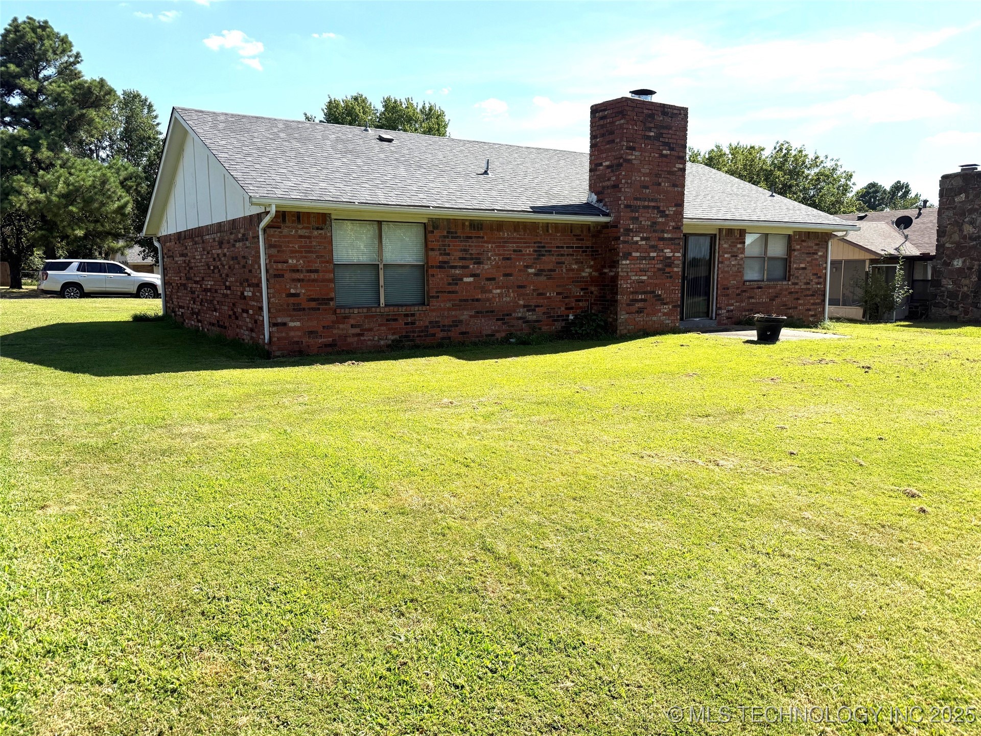 1511 Oakwood Drive Property Photo 20