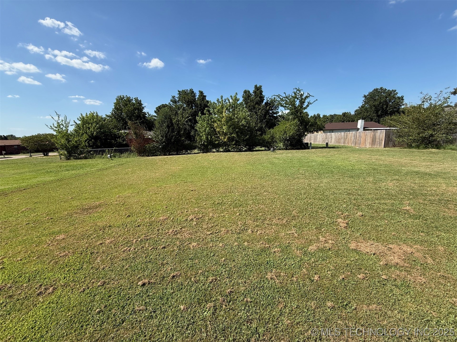 1511 Oakwood Drive Property Photo 21