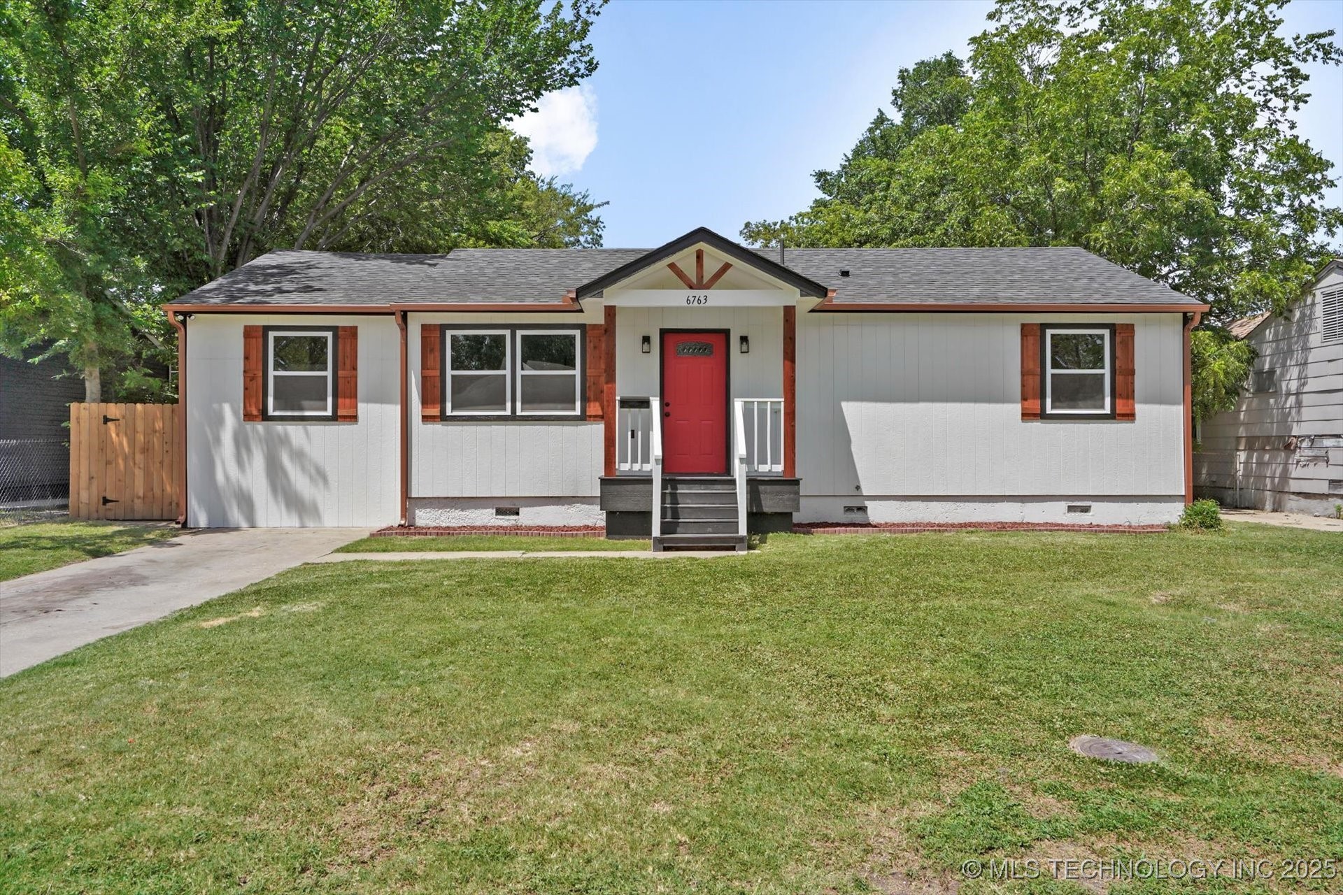 6763 E Independence Place Property Photo 1