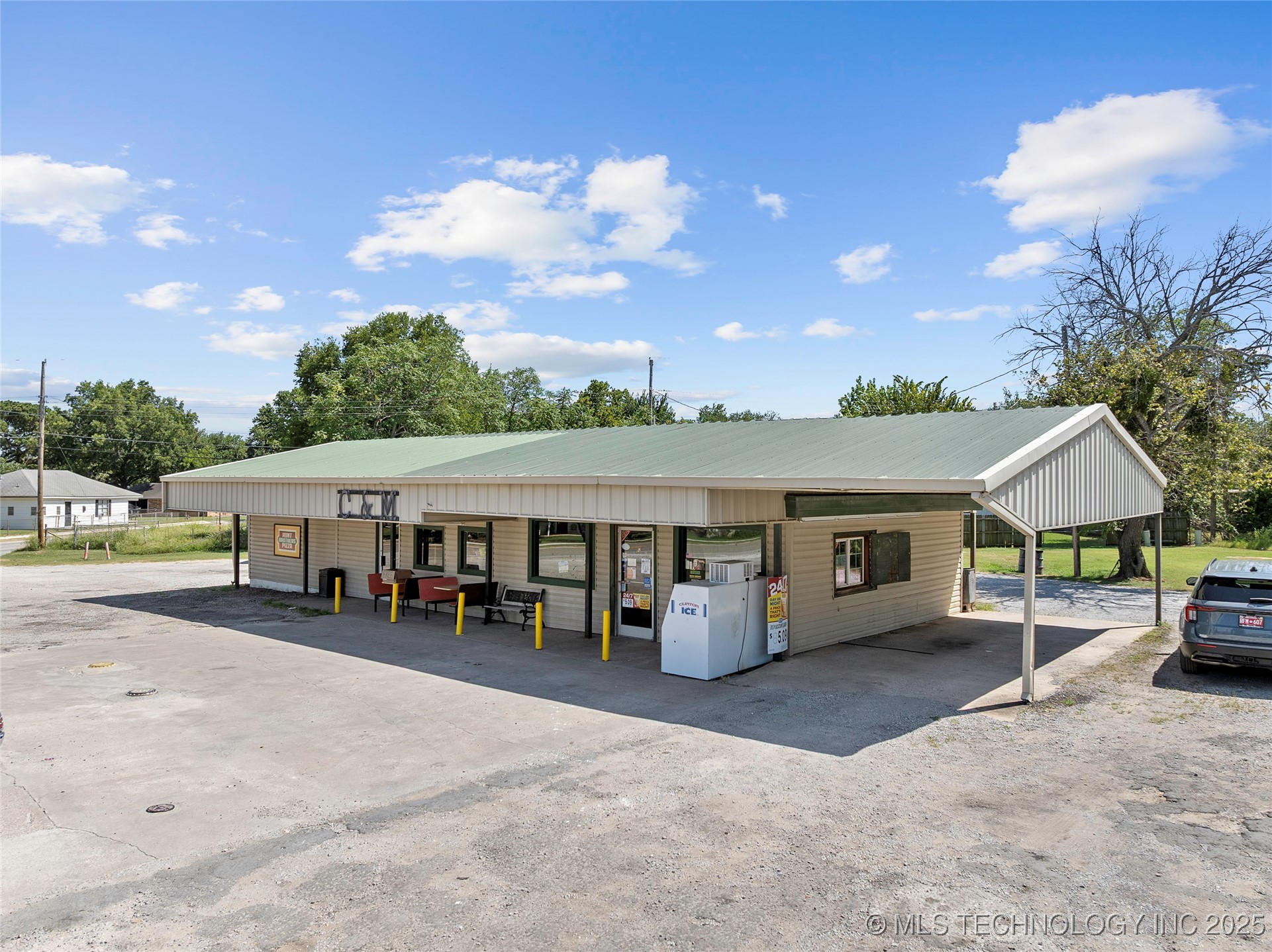 588 Us Highway 70a Highway Property Photo 1