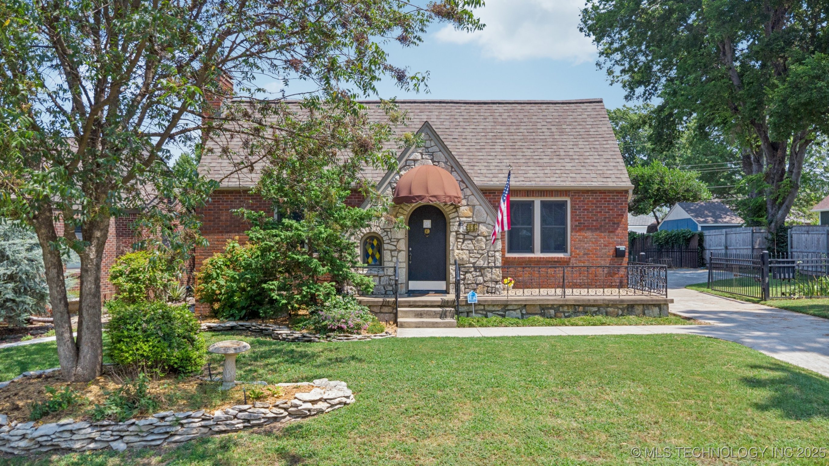 259 Waverly Drive Property Photo 1