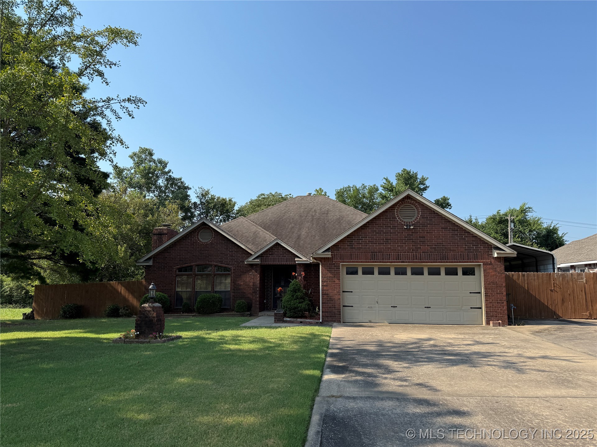 2903 Haskell Boulevard Property Photo