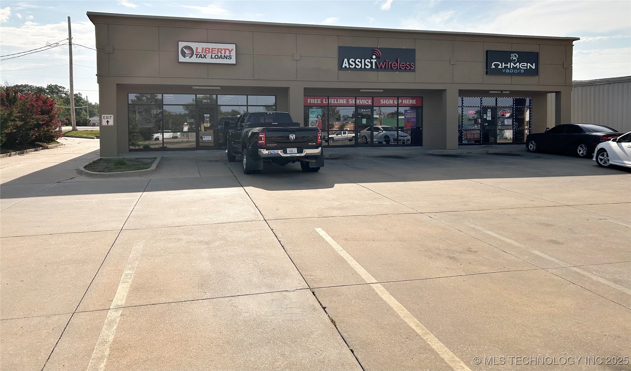 200 Se Washington Boulevard Property Photo 1