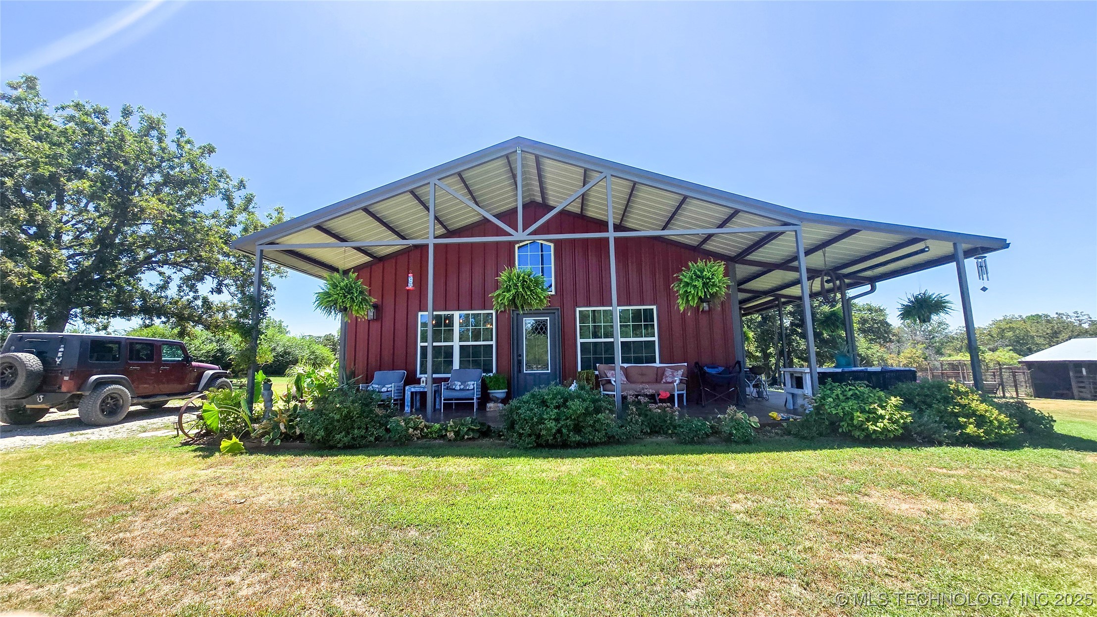 10701 Eastway Property Photo 1