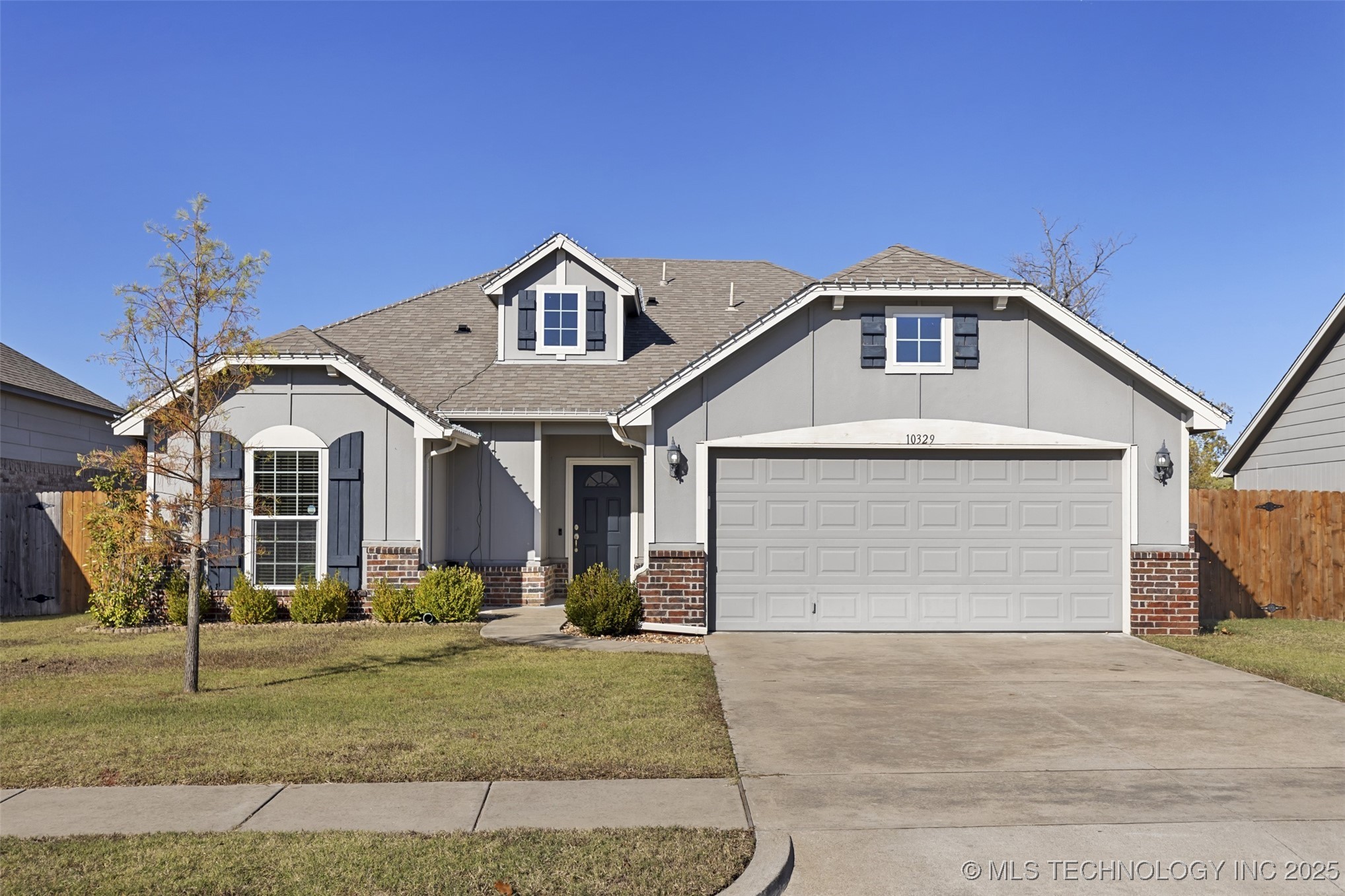 10329 S Nathan Street Property Photo 1