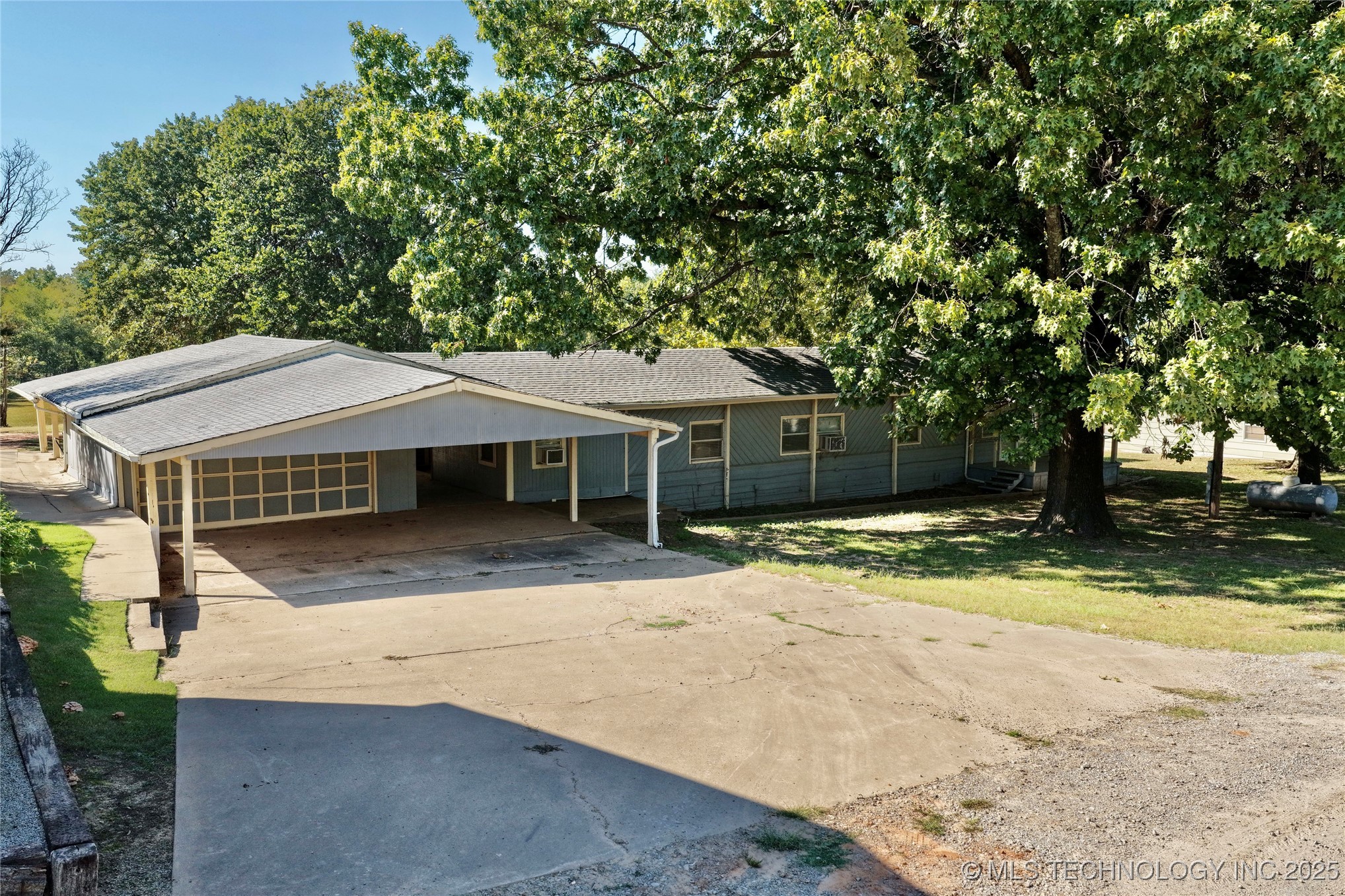 87 Hickory Lane Property Photo 1