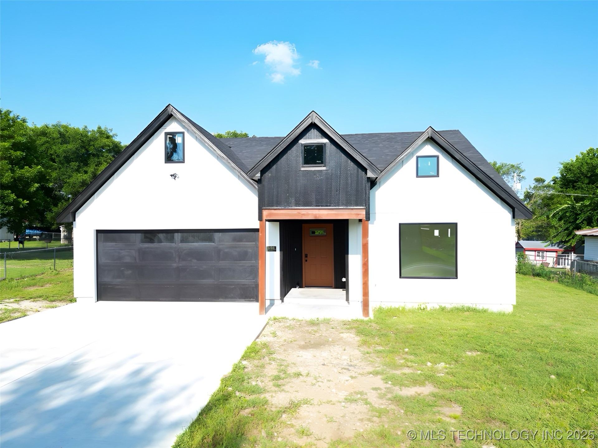 408 S Creek Property Photo 1