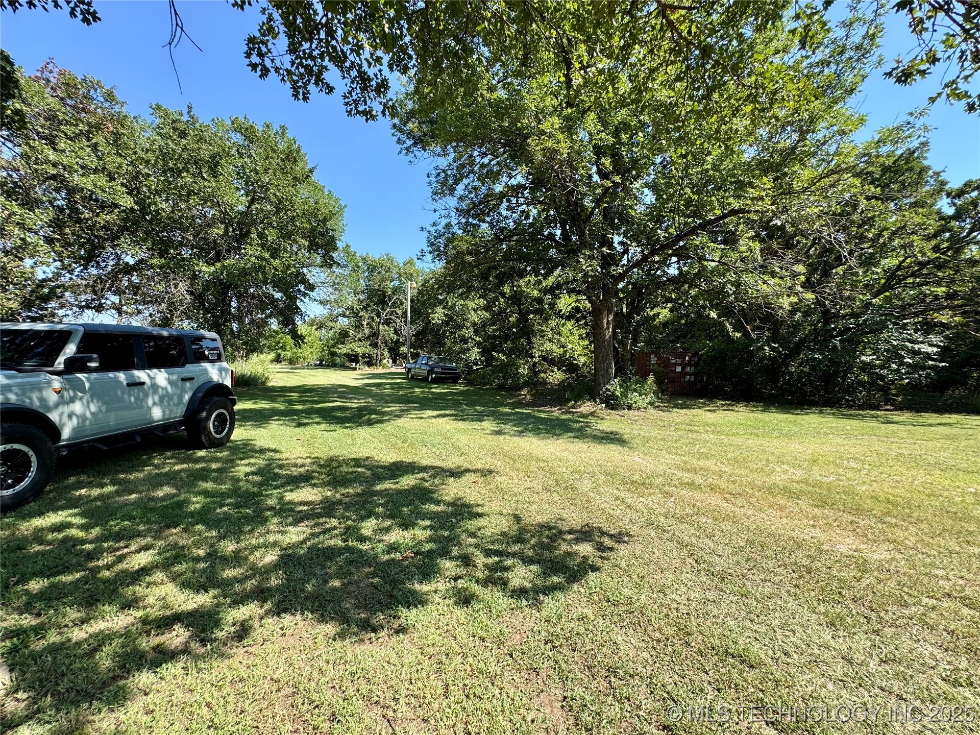 858 S Highway 99 Road Property Photo 4