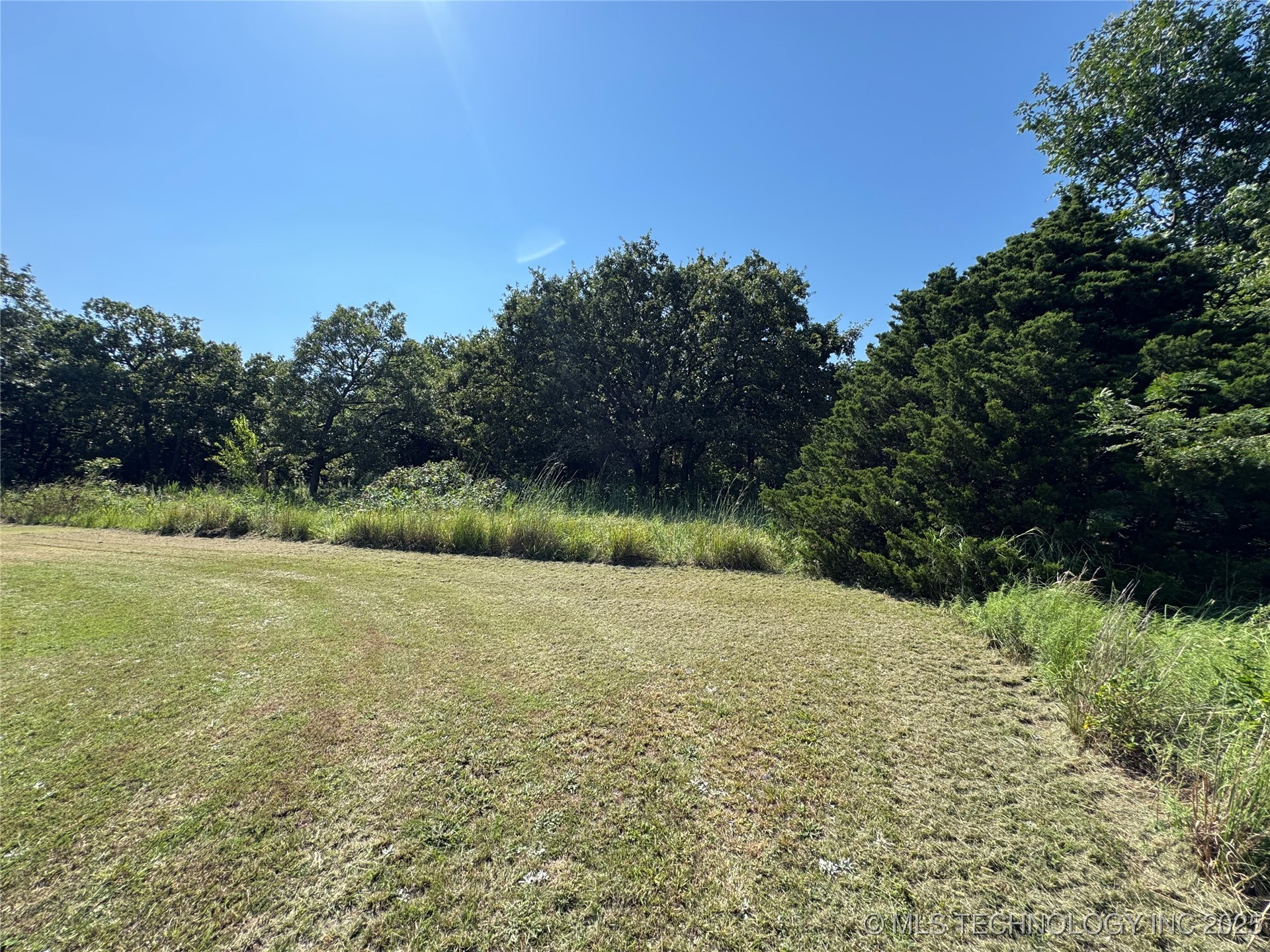 858 S Highway 99 Road Property Photo 35