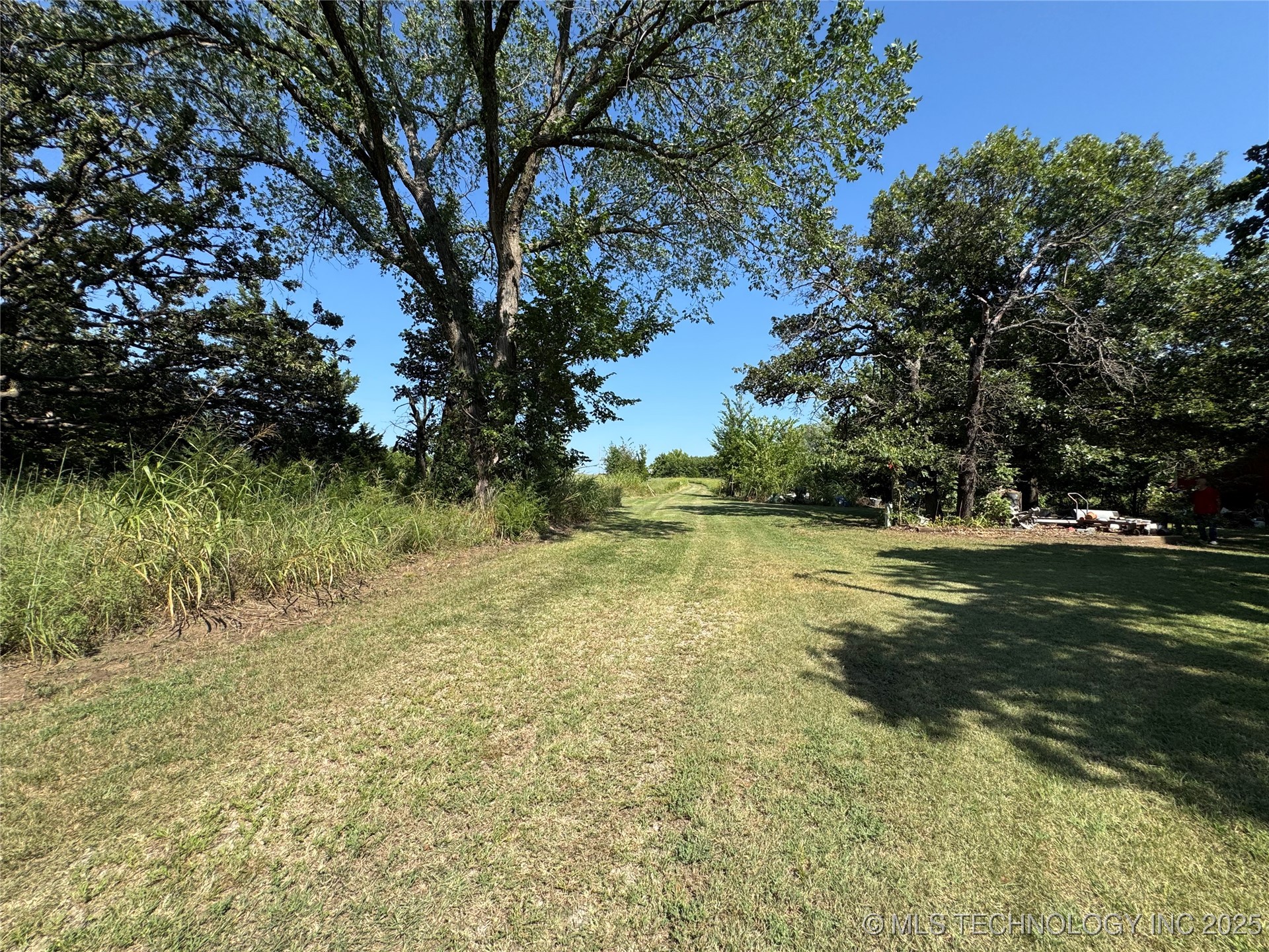 858 S Highway 99 Road Property Photo 36