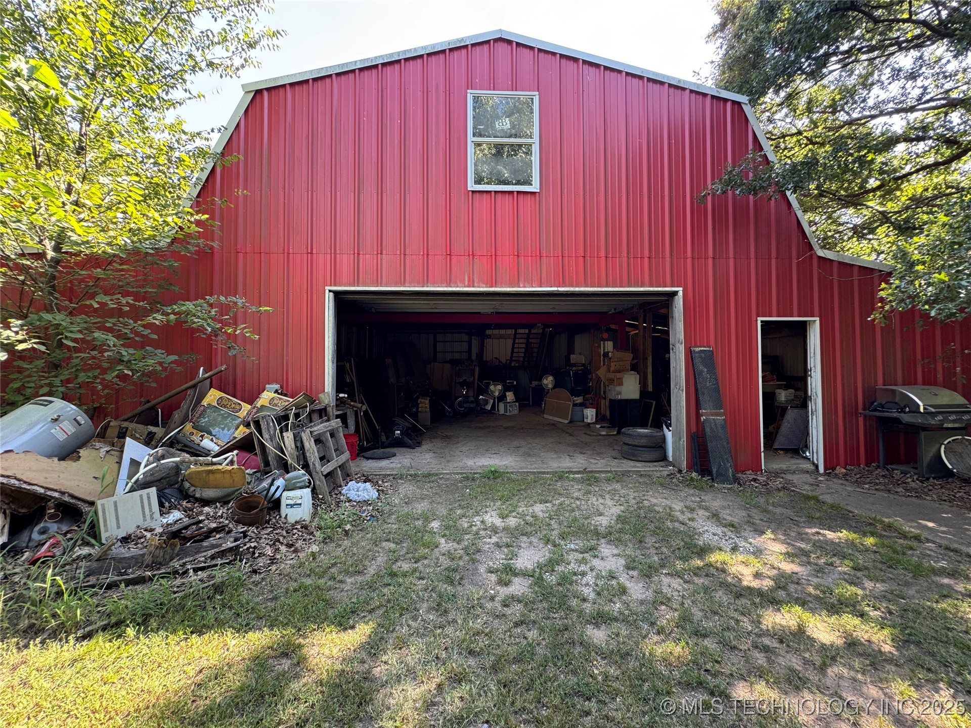 858 S Highway 99 Road Property Photo 39