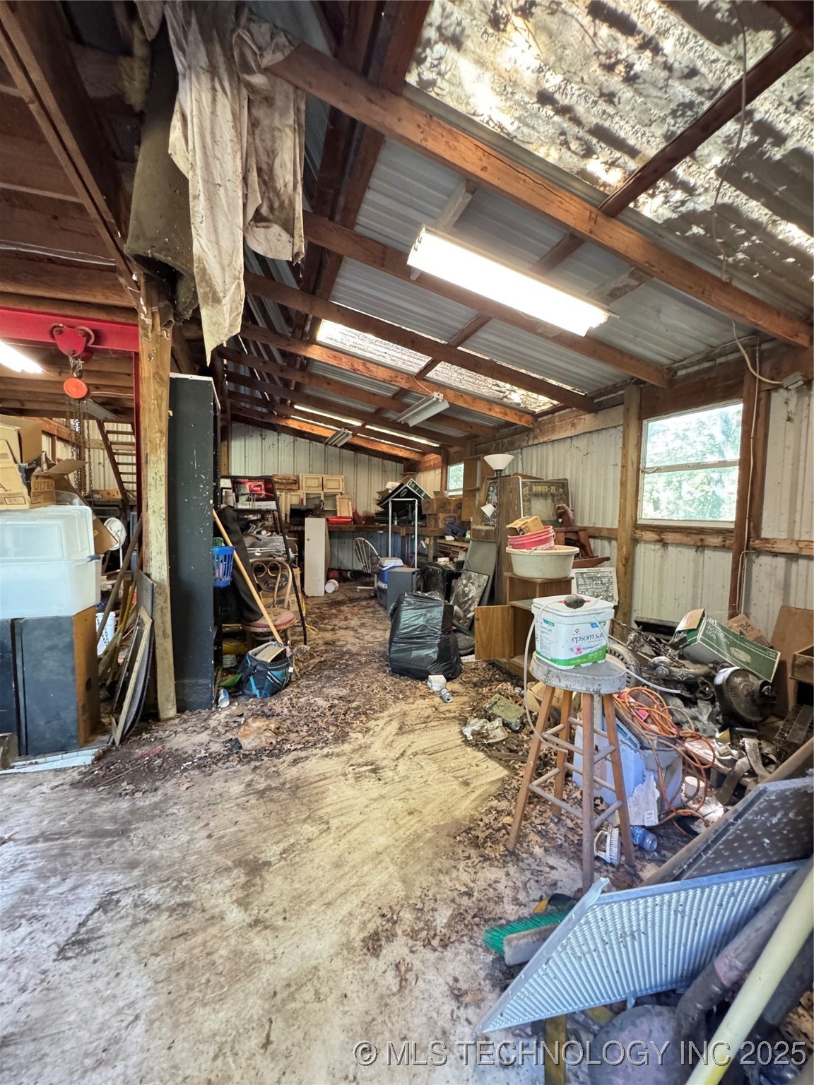 858 S Highway 99 Road Property Photo 41