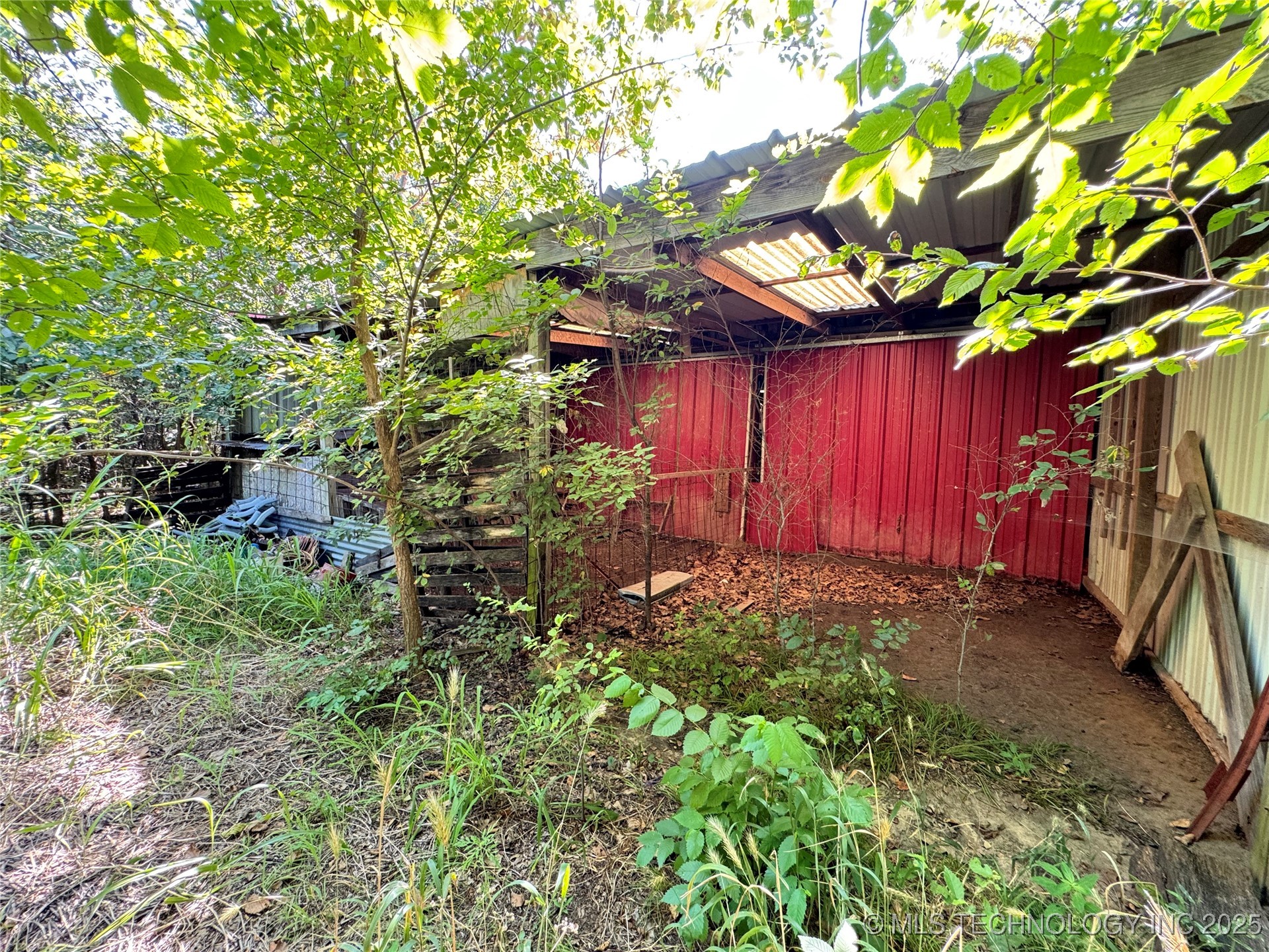 858 S Highway 99 Road Property Photo 47