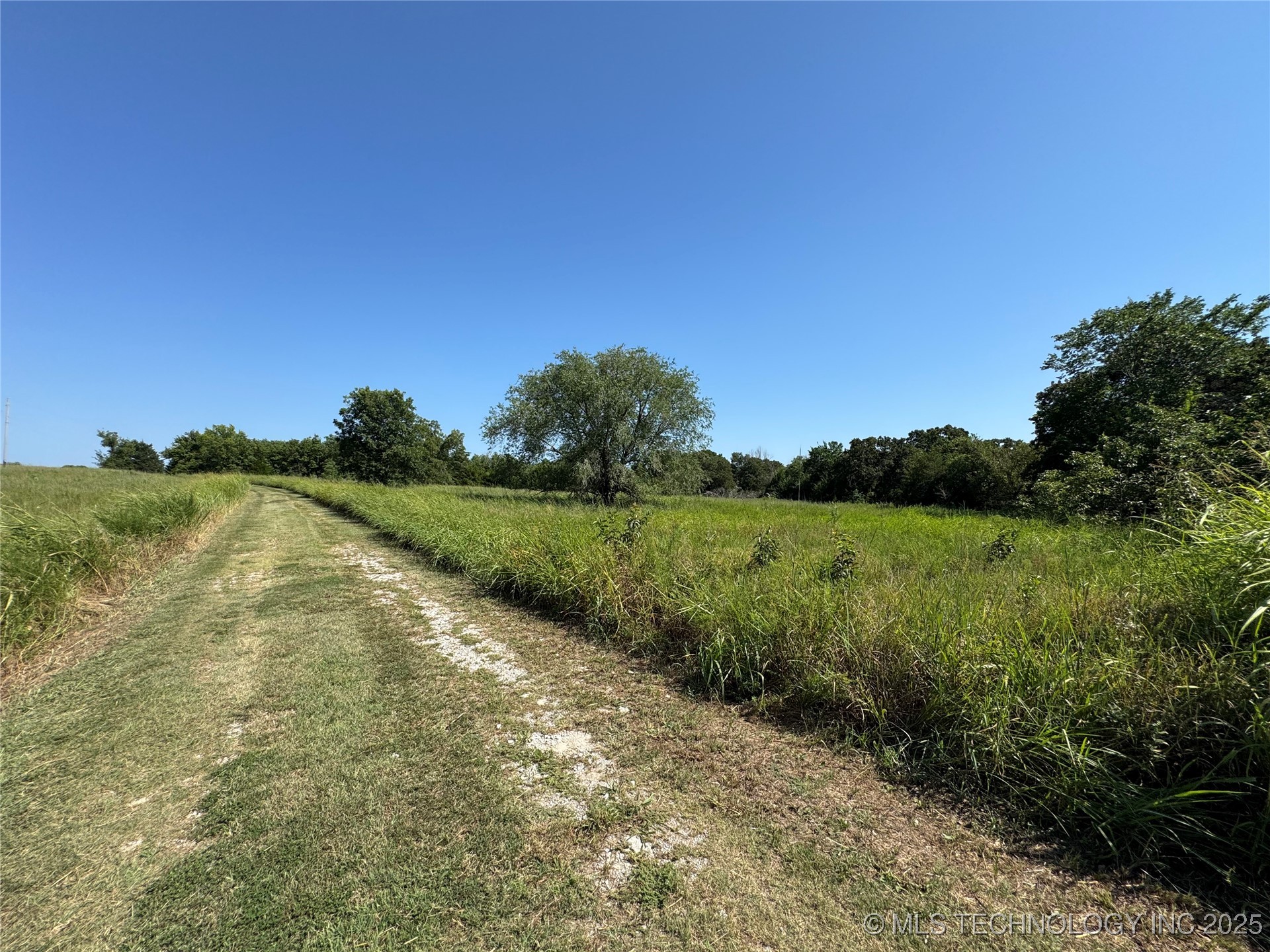 858 S Highway 99 Road Property Photo 52