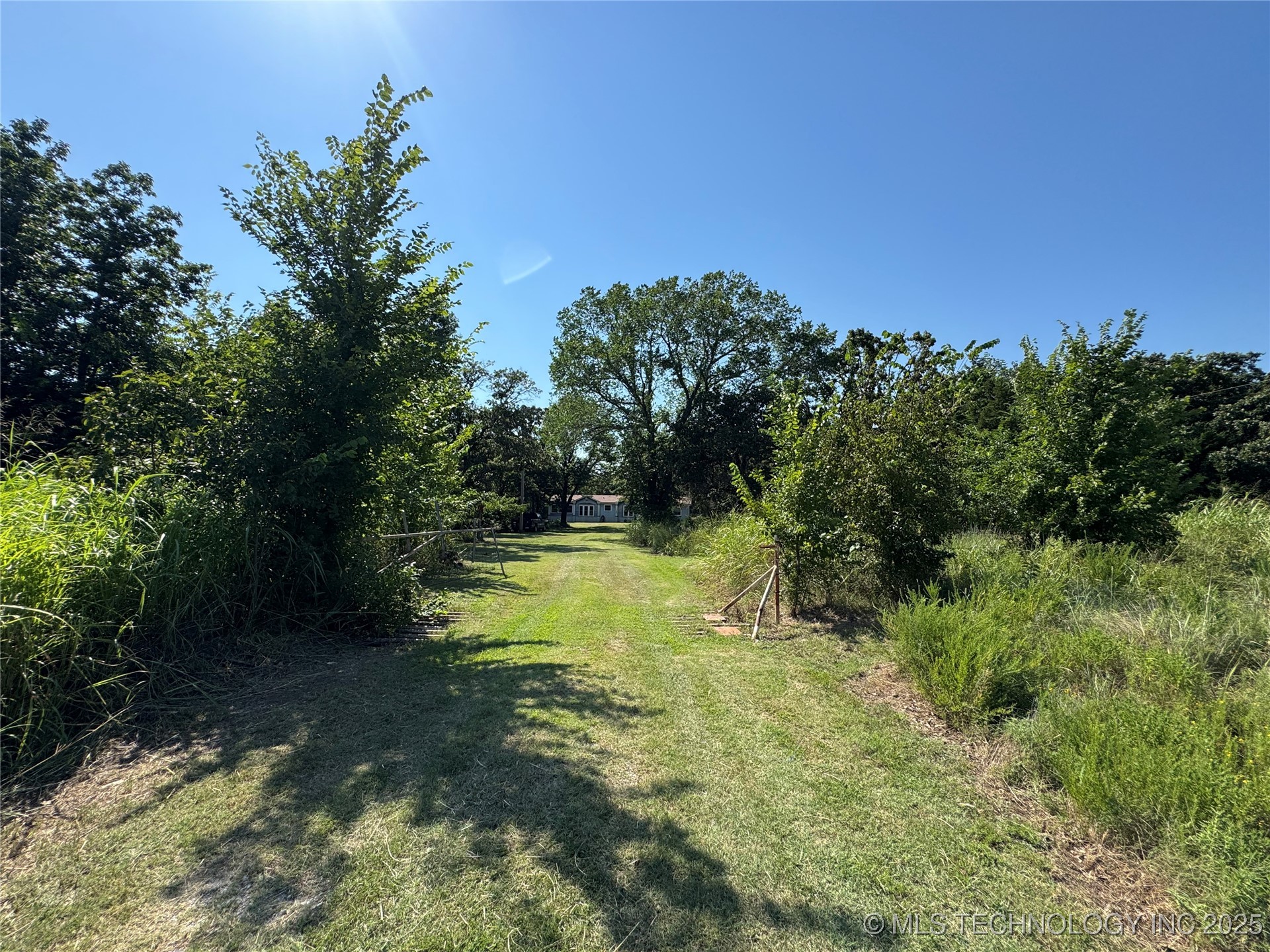 858 S Highway 99 Road Property Photo 53