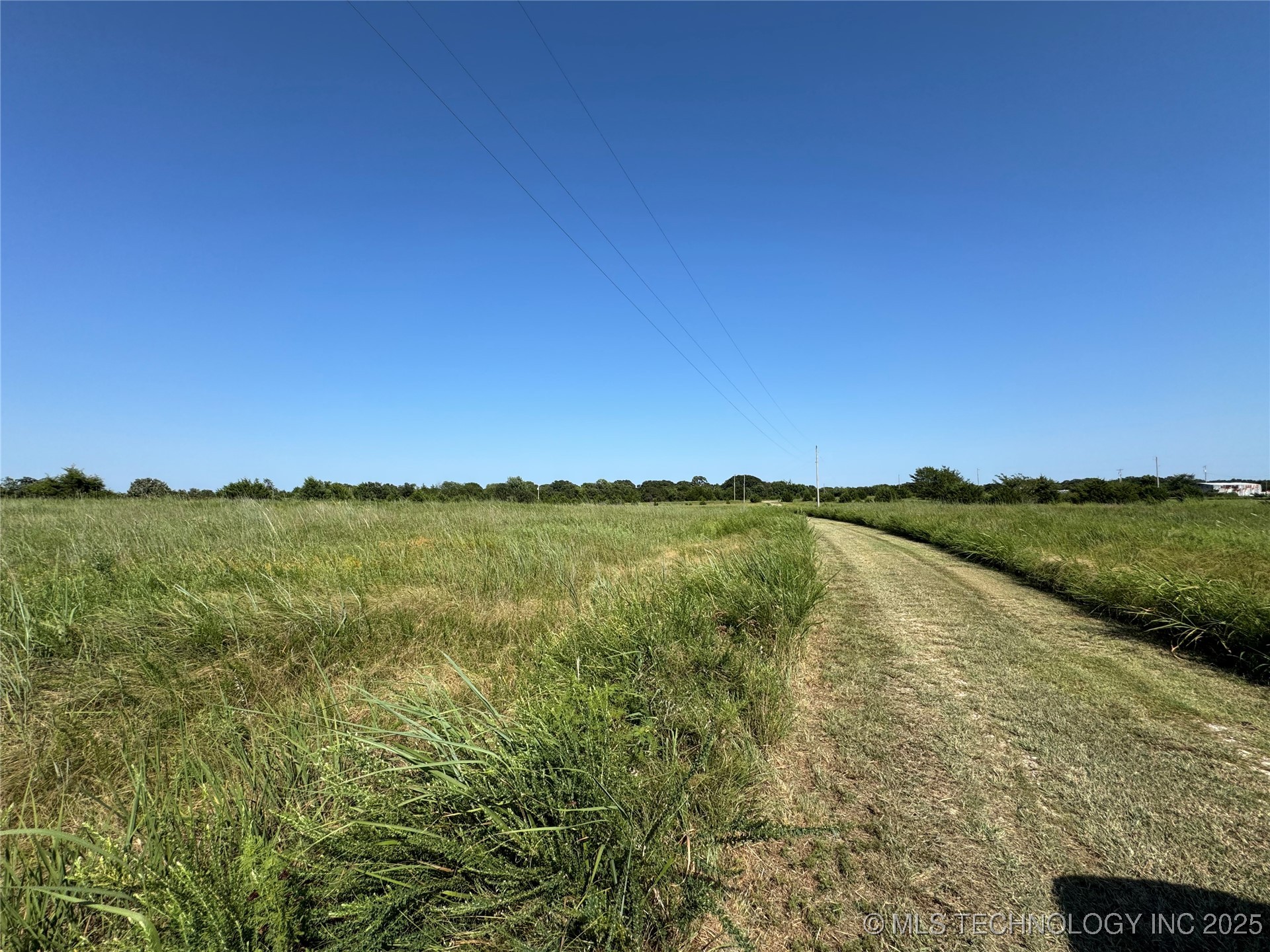 858 S Highway 99 Road Property Photo 56