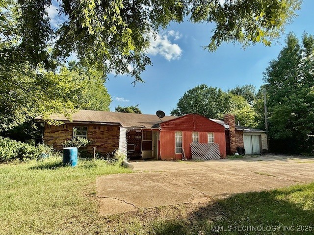 3546 E 2000 Property Photo 1