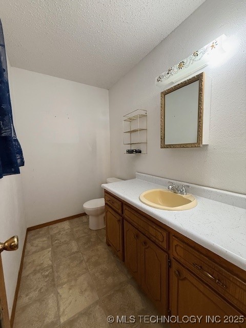 3546 E 2000 Property Photo 11