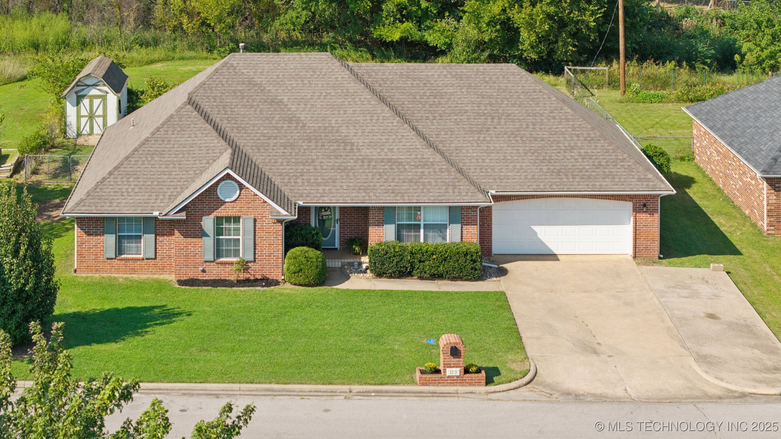 123 Dogwood Street Property Photo 1