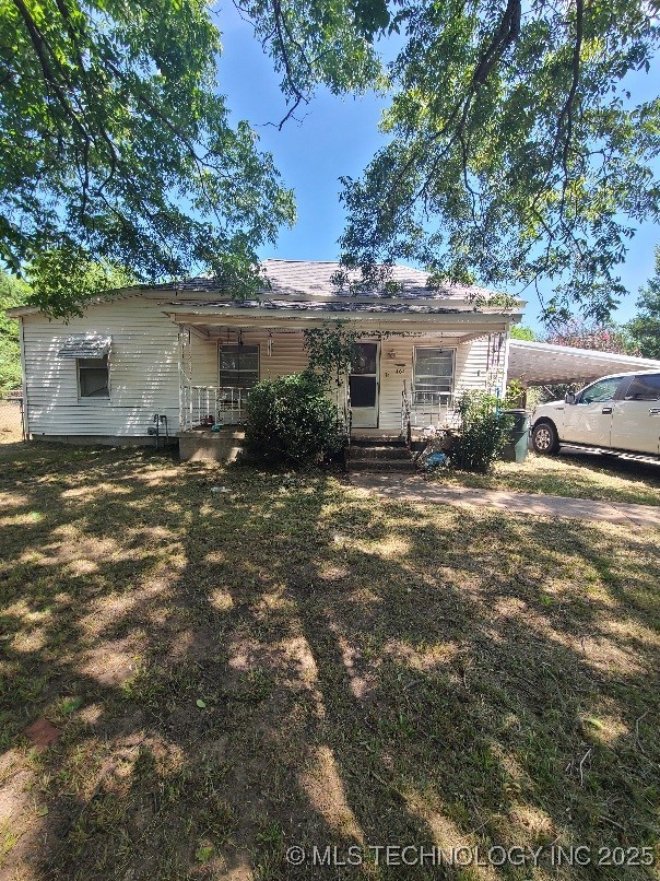 404 E Beach Street Property Photo 1