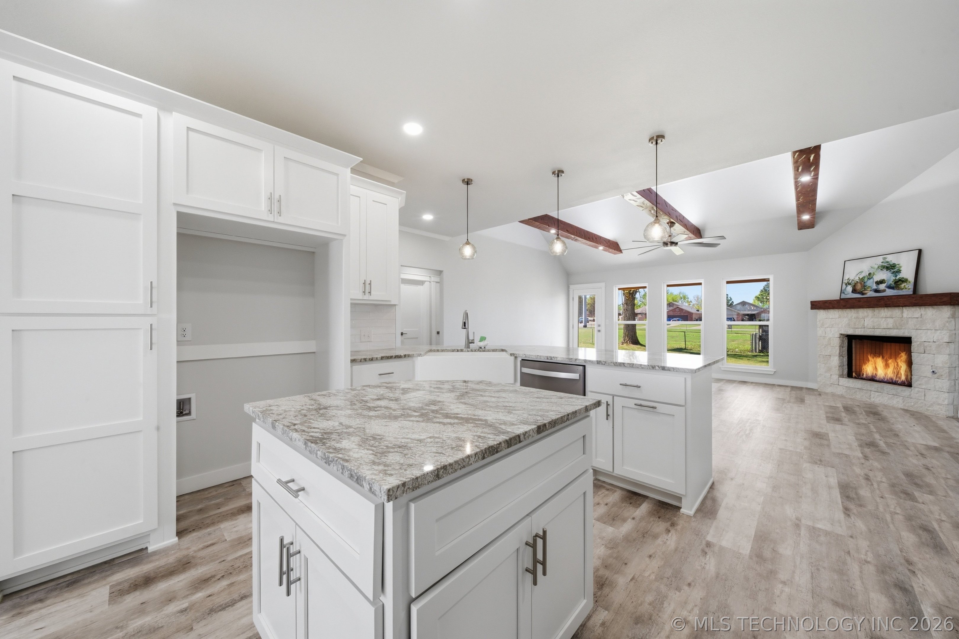 21524 E 35th Place S Property Photo 12