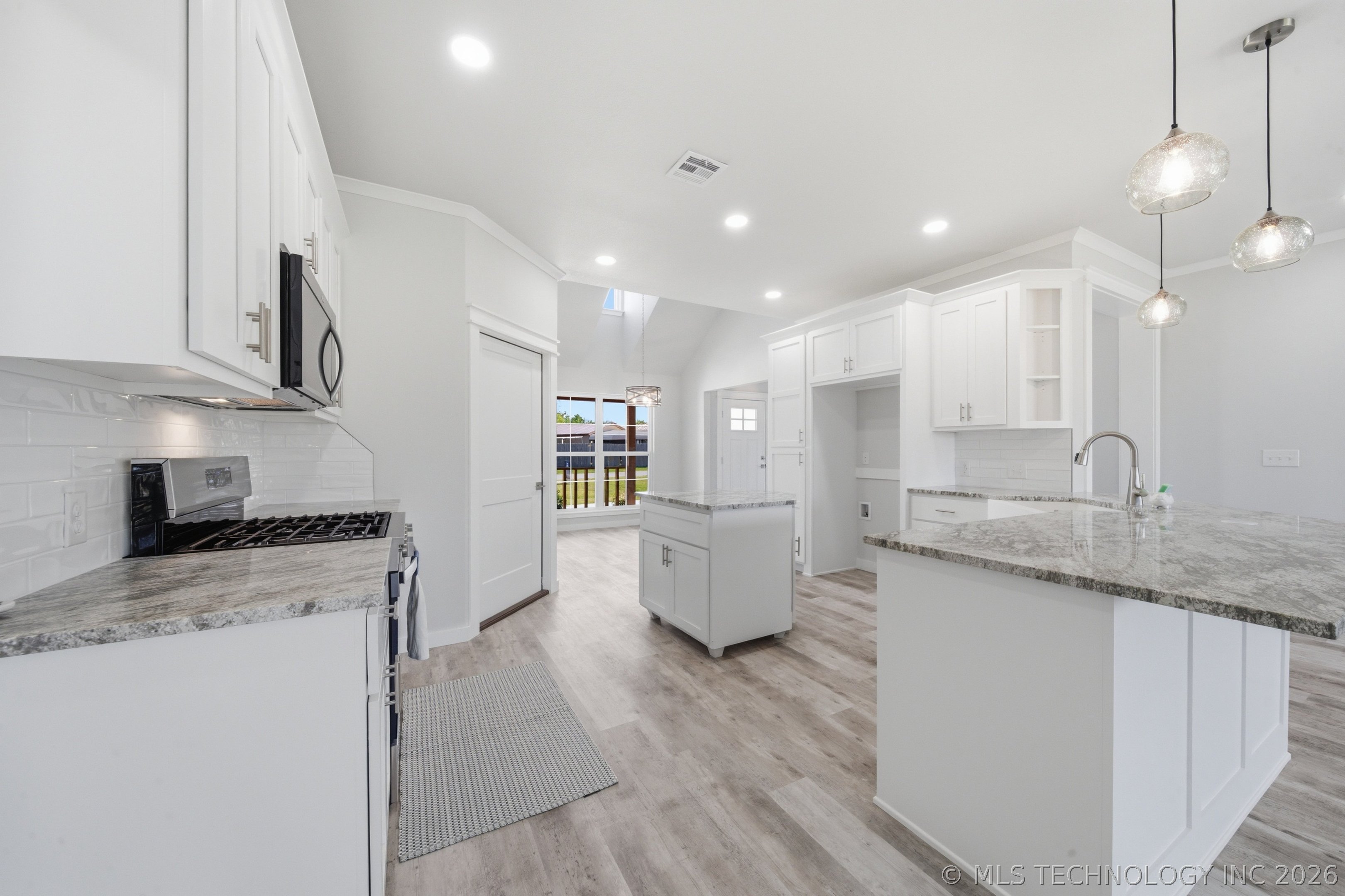 21524 E 35th Place S Property Photo 13