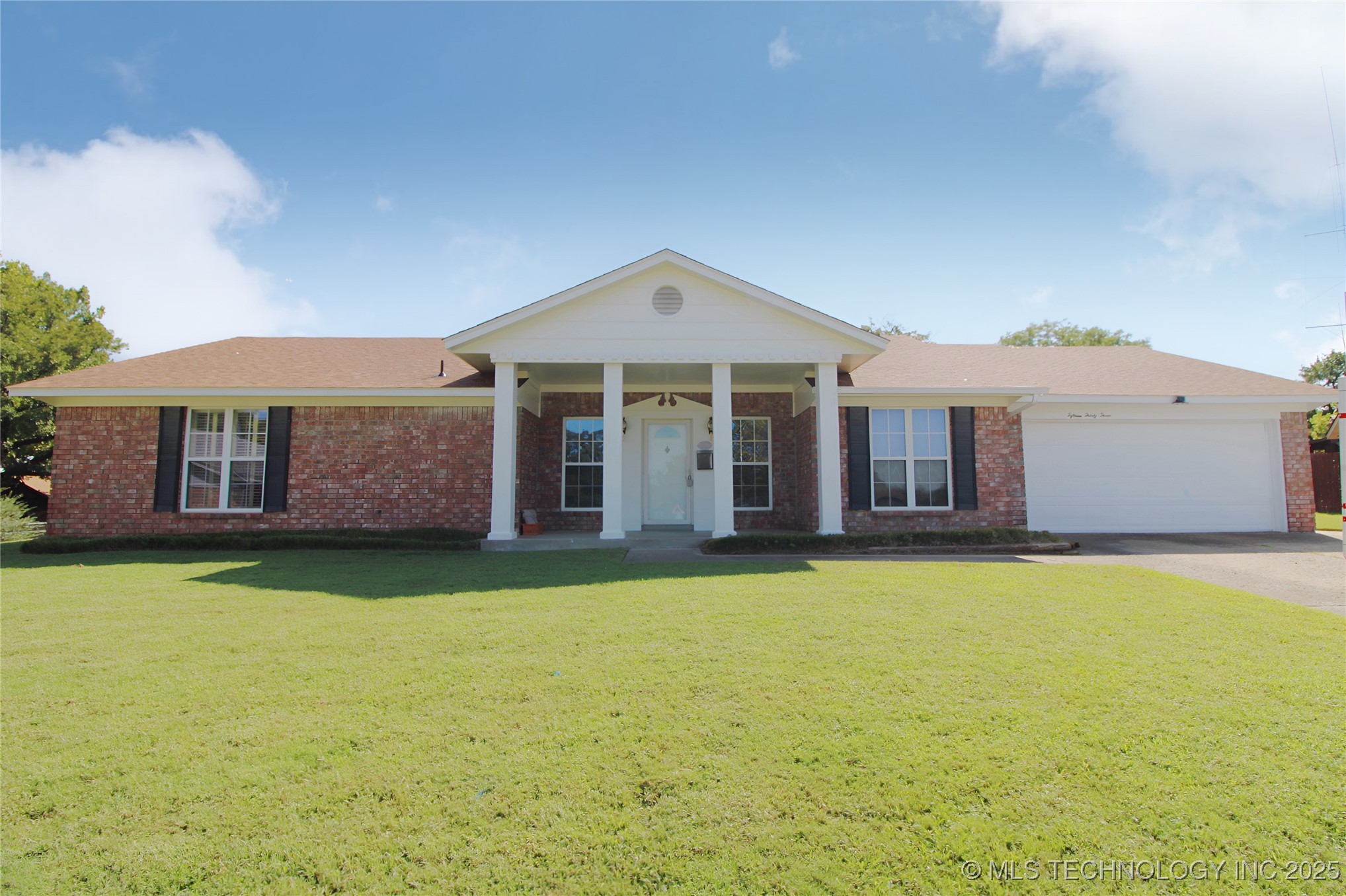 1533 Terrill Circle Property Photo 1