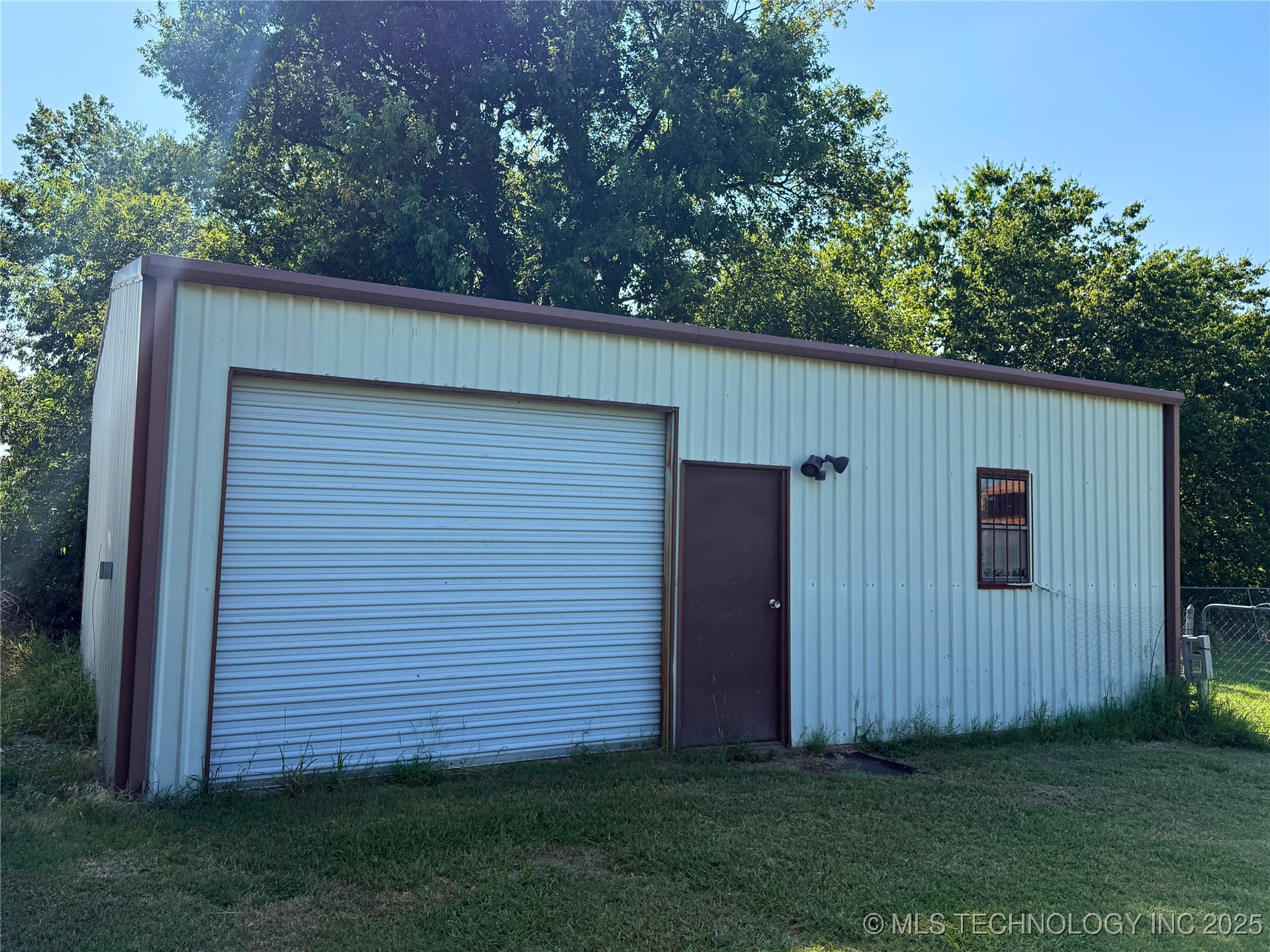 705 Shirley Property Photo 15