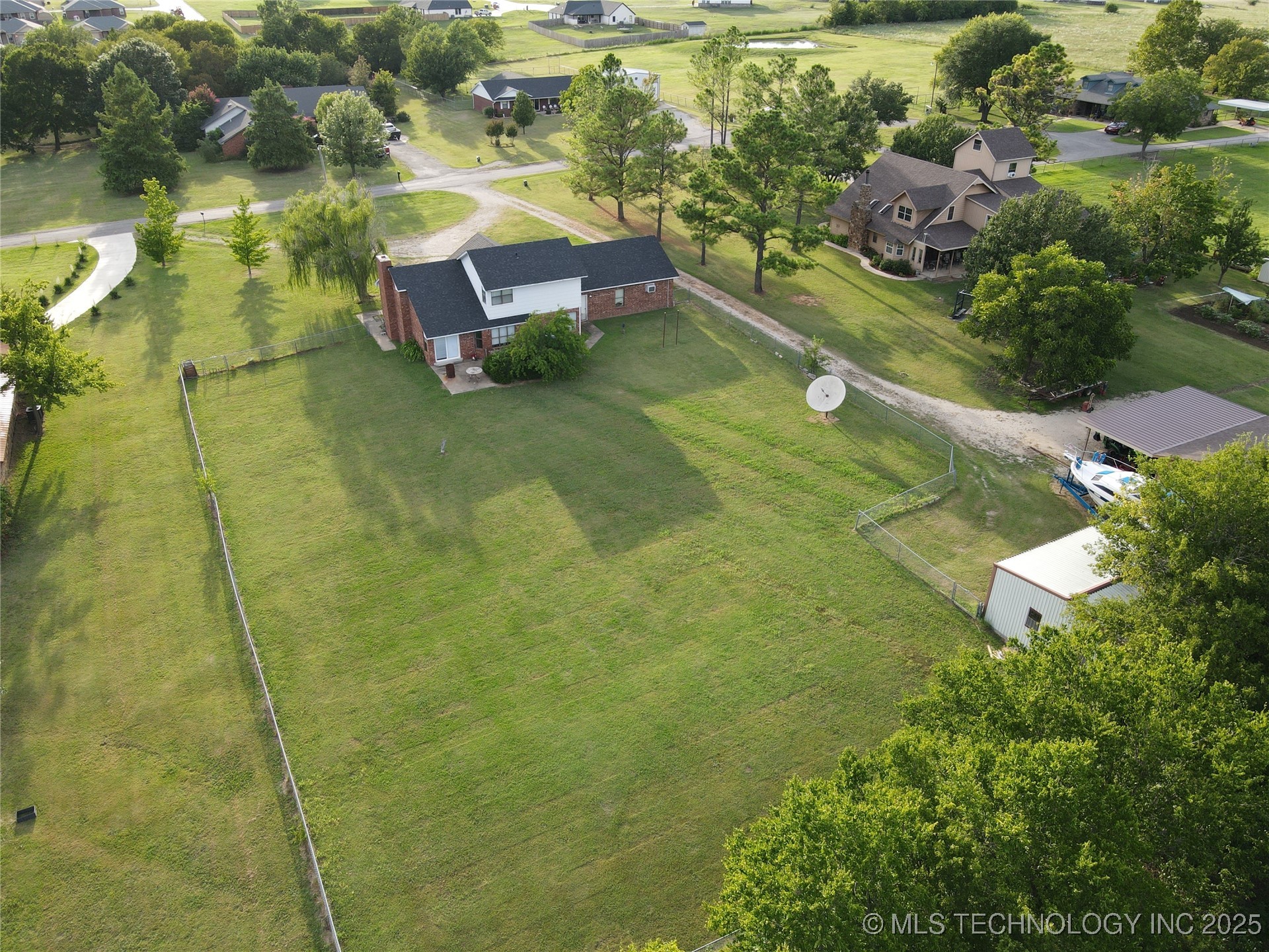 705 Shirley Property Photo 17