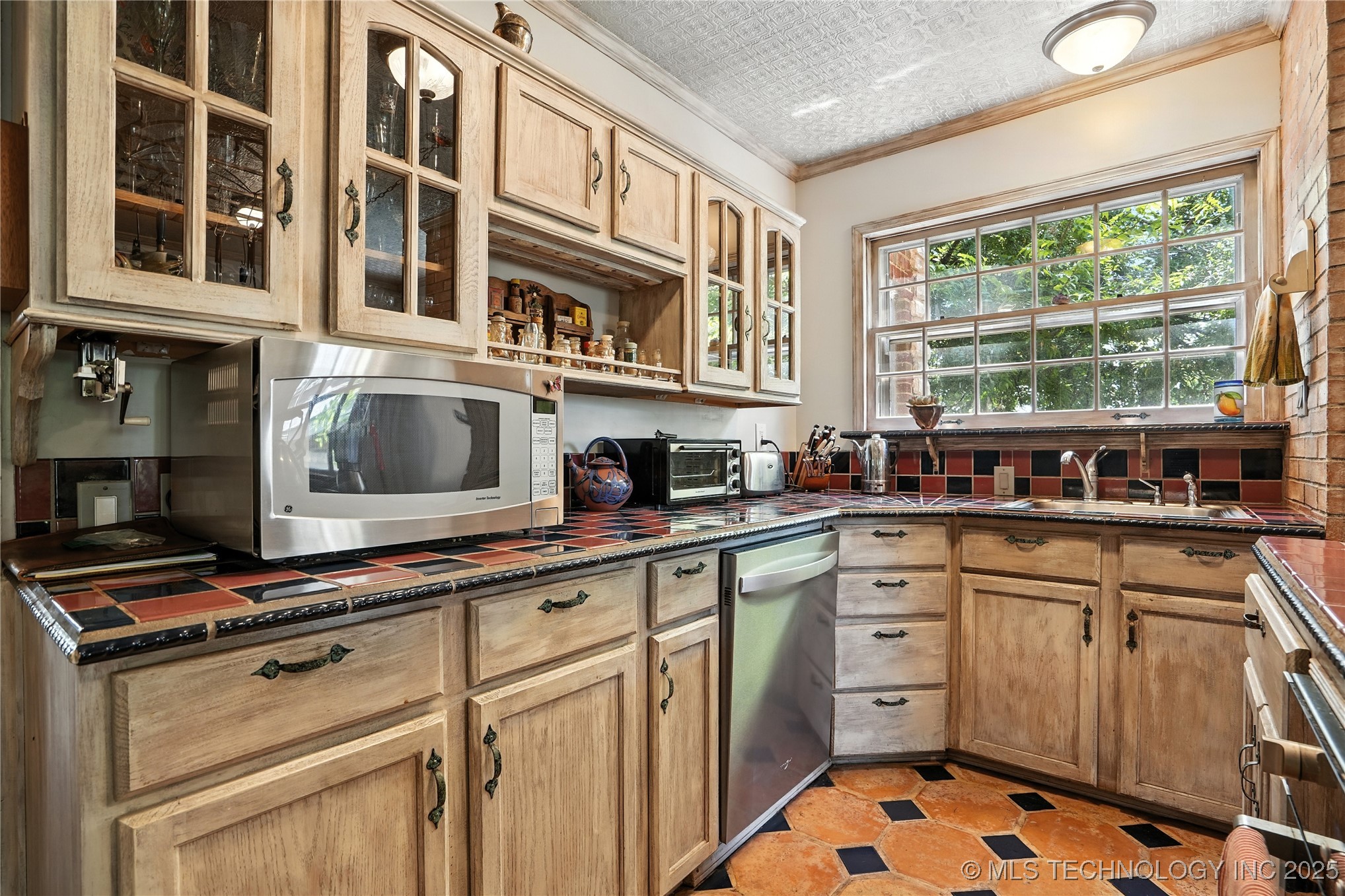 640 W 14th Street Property Photo 26