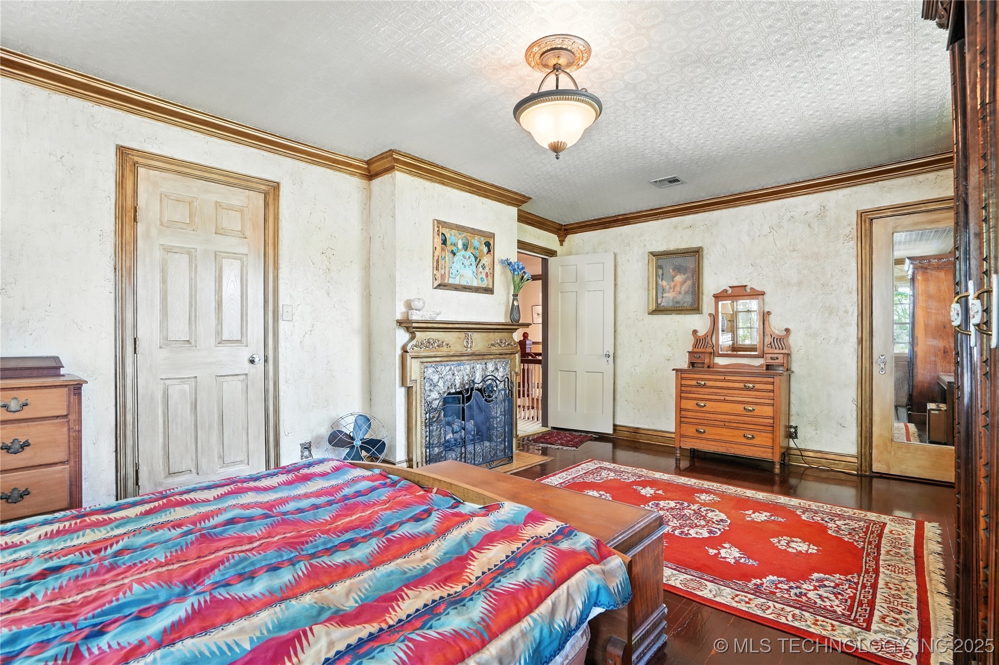 640 W 14th Street Property Photo 35